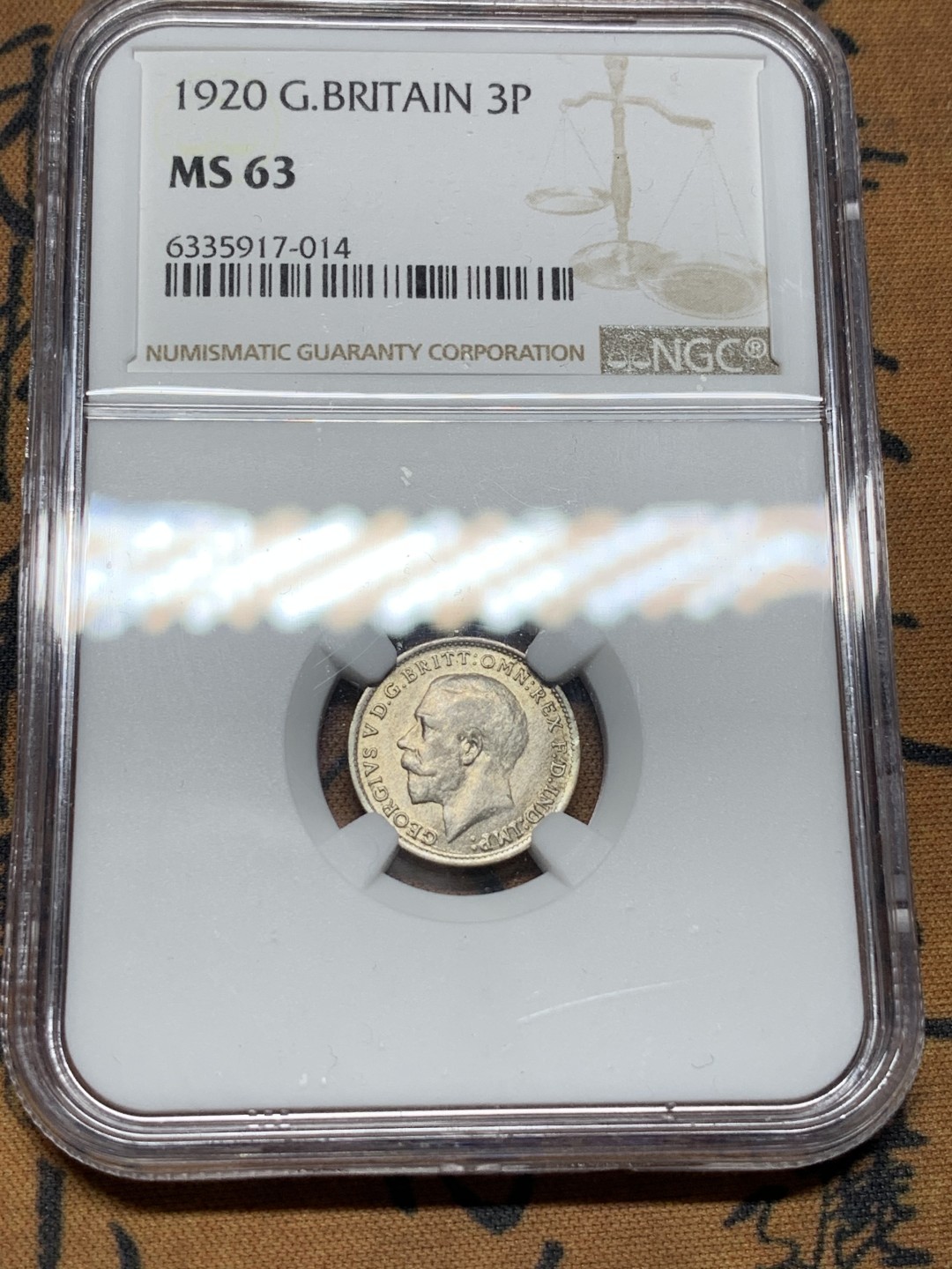 《竞宝斋》第100场-纪念拍卖 (全场包邮)中拍得限量纪念章 NGC MS63 英国 1920年 乔治五世 3便士银币 细节好 光度十足 难得状态