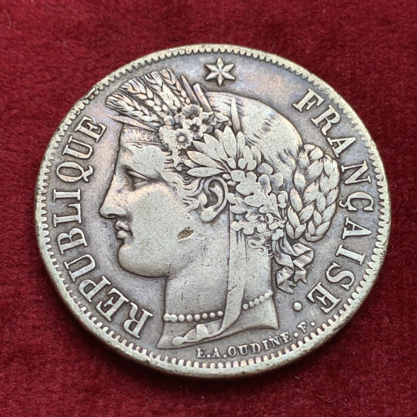 《竞宝斋》第100场-纪念拍卖 (全场包邮)中拍得限量纪念章 法国 1850年 谷物女神5法郎银币 原味状态 还不错