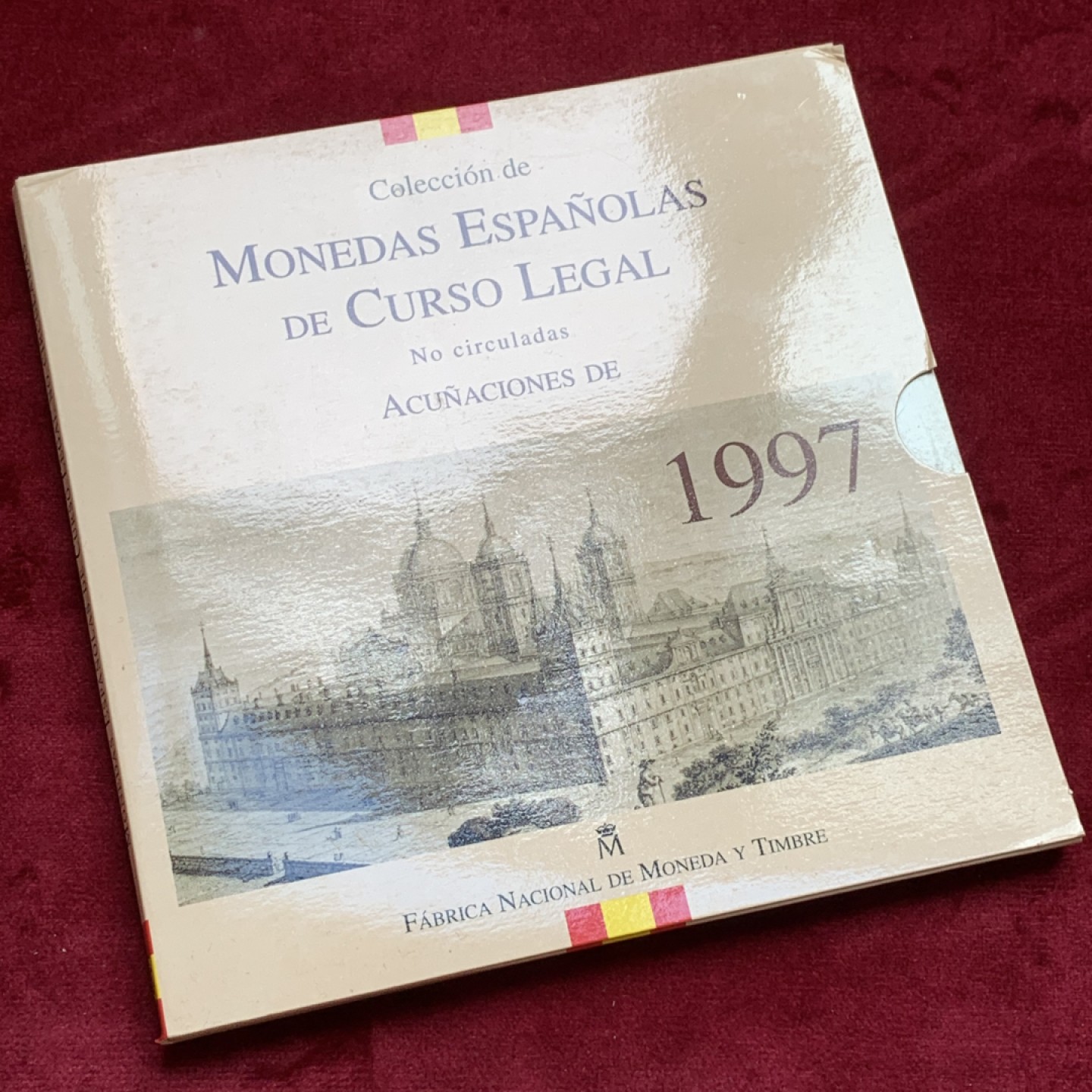 《竞宝斋》第100场-纪念拍卖 (全场包邮)中拍得限量纪念章 1997 西班牙 卡装 8枚装 套币