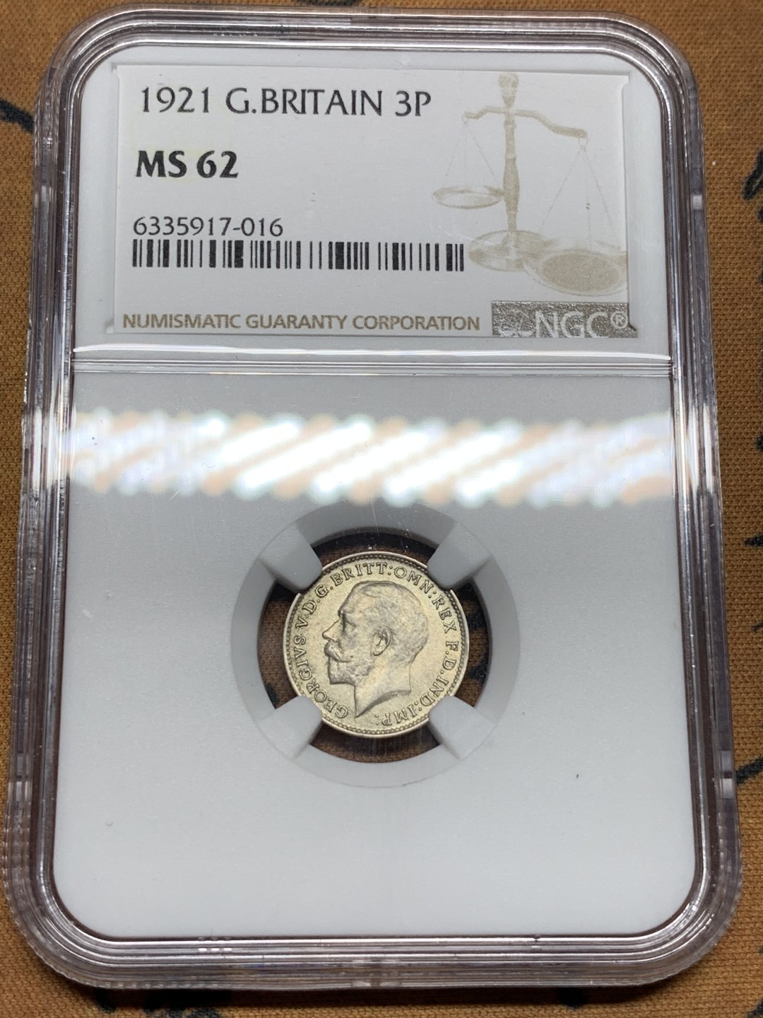 《竞宝斋》第100场-纪念拍卖 (全场包邮)中拍得限量纪念章 NGC MS62 英国 1921年 乔治五世 3便士银币 头发打制的都很好