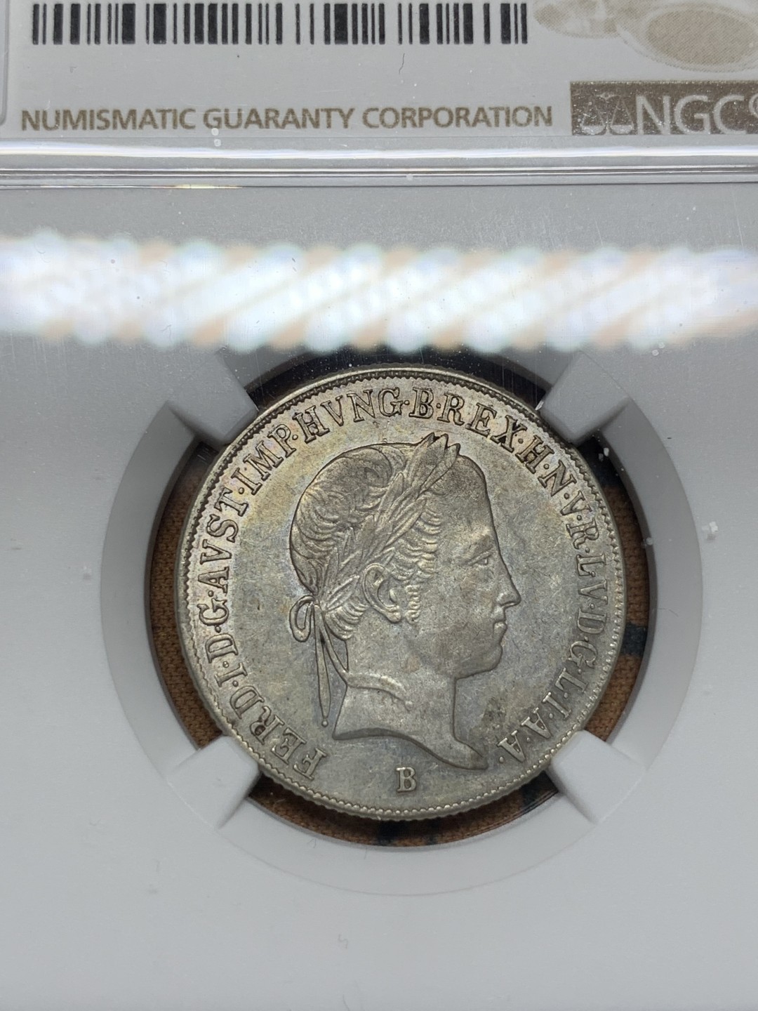 《竞宝斋》第100场-纪念拍卖 (全场包邮)中拍得限量纪念章 奥匈帝国 1846年 匈牙利版 费迪南德一世 20克鲁泽 圣母抱婴银币  少见品种 小人脸部清晰 低评