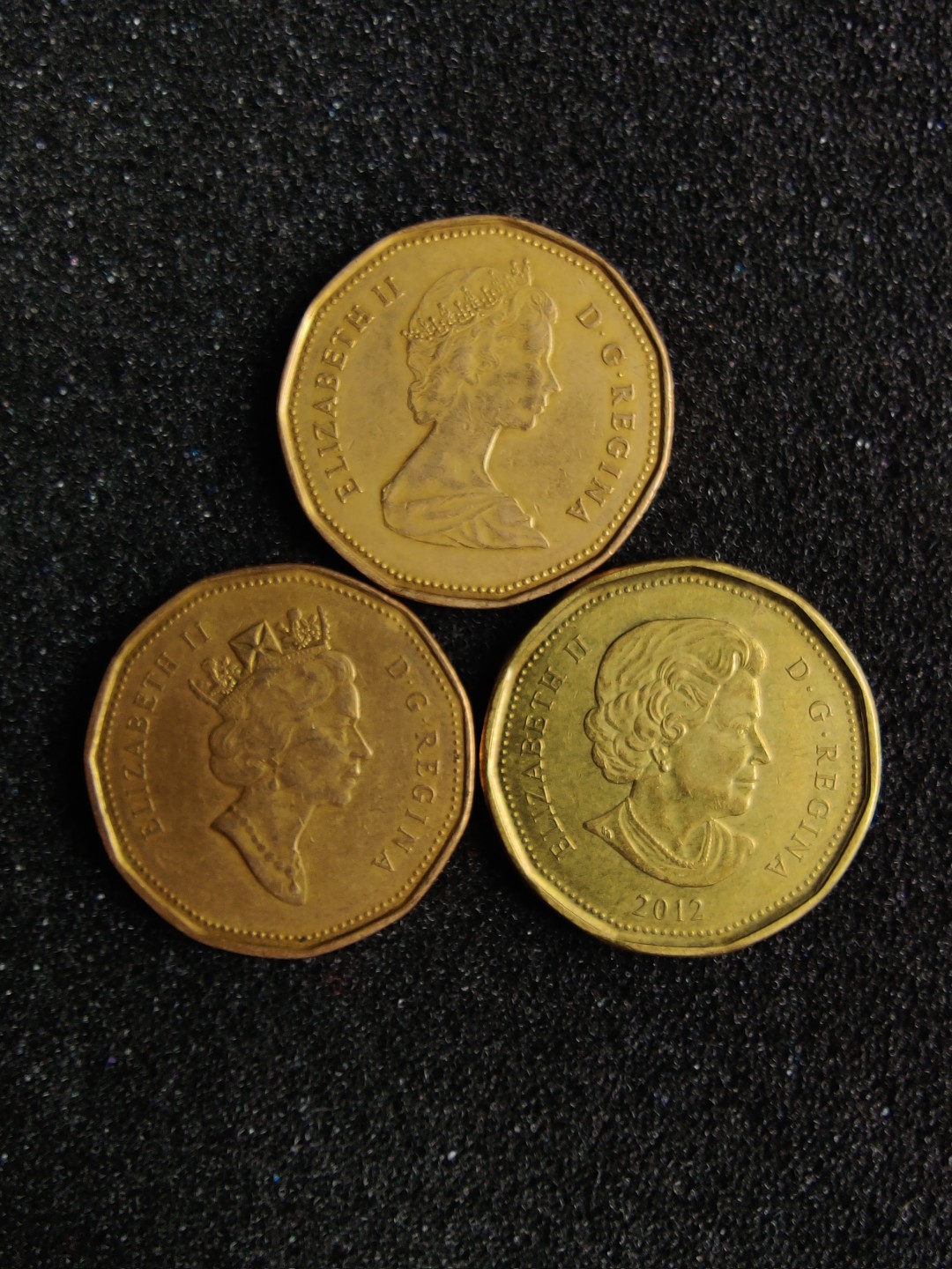 ♥一只鱼（世界钱币第二期） 加拿大1加元三枚