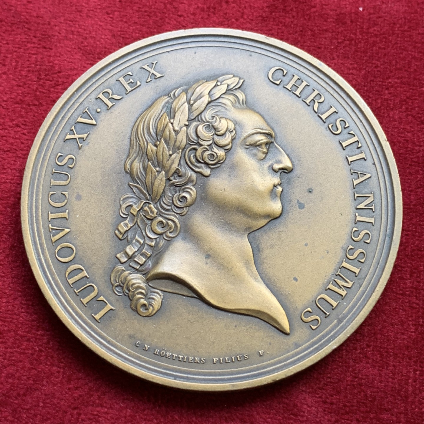 《竞宝斋》第100场-纪念拍卖 (全场包邮)中拍得限量纪念章 法国 路易十五 1770 巴黎造币厂 建成纪念铜章 超大规格117克 64.8mm直径 本枚应该是早期复刻版 细节好 高浮雕