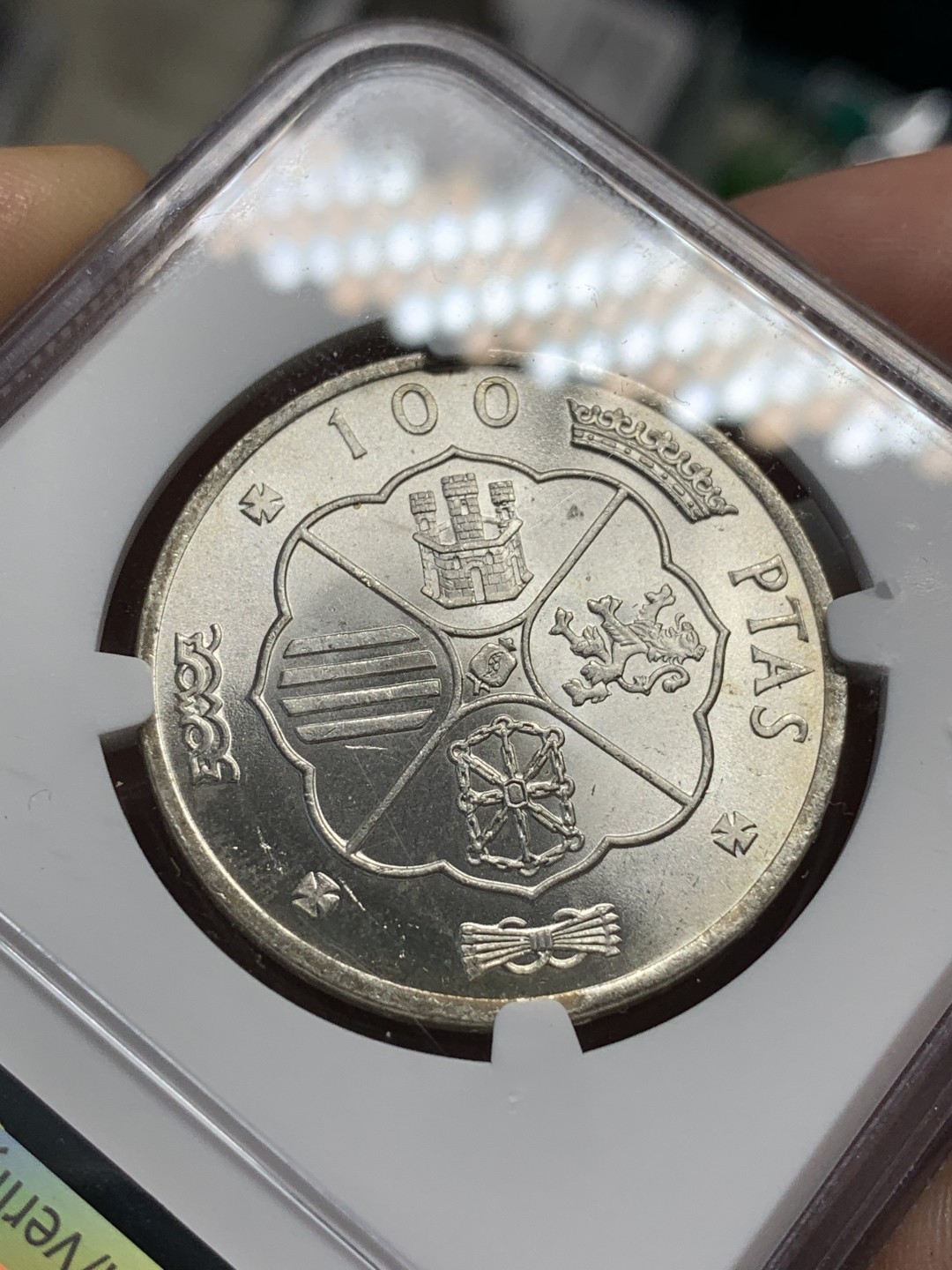 《竞宝斋》第100场-纪念拍卖 (全场包邮)中拍得限量纪念章 NGC MS65 西班牙 1966年68版 独裁者 弗朗哥 100比塞塔银币 高分好状态 没他就没有了现在的西班牙王室