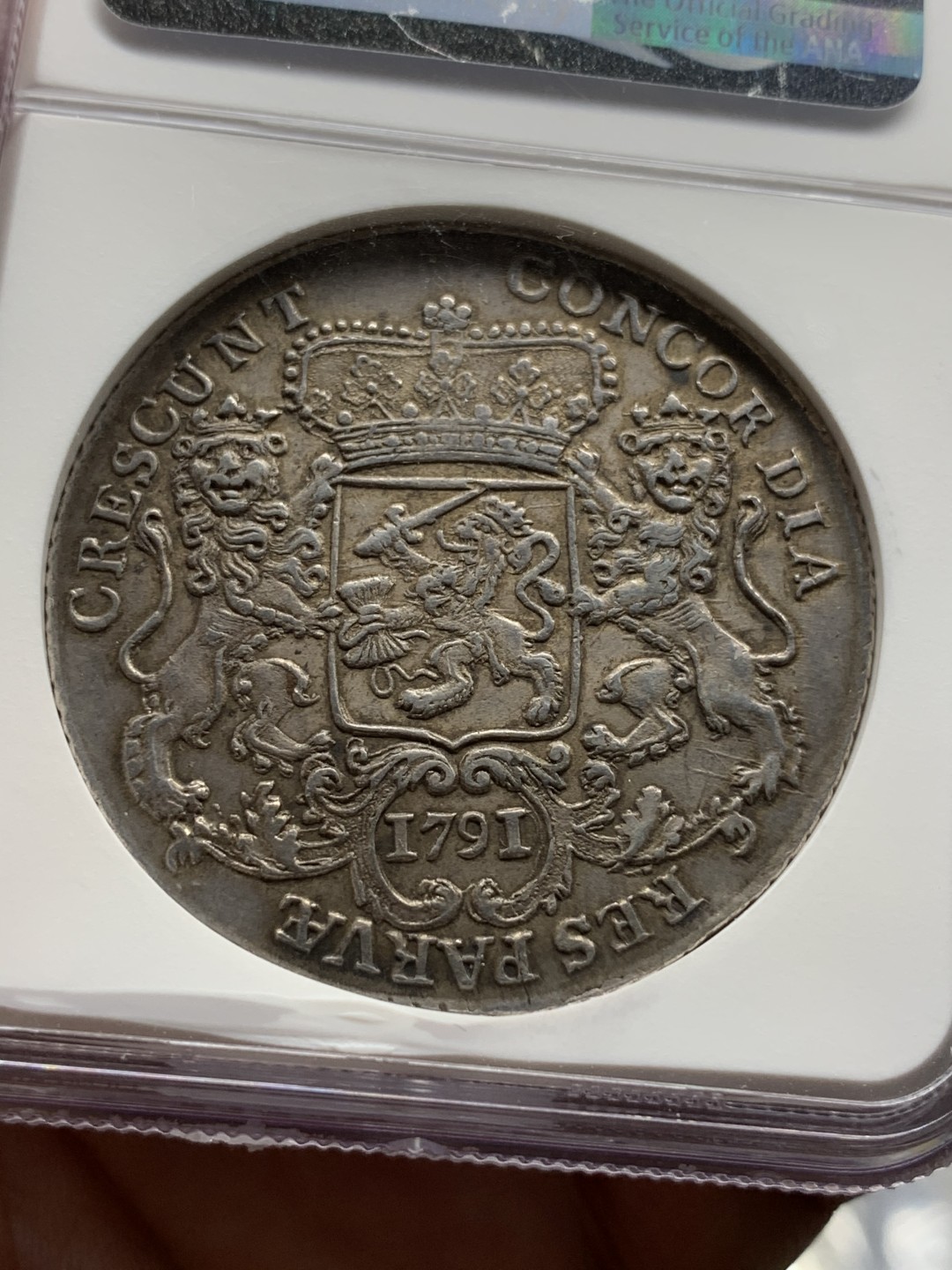 《竞宝斋》第100场-纪念拍卖 (全场包邮)中拍得限量纪念章 更高分3枚  NGC AU55 荷兰 骑字版 1791/0年 西弗里斯兰省 1杜卡特大马剑银币 原味包浆 双面深打 状态难得