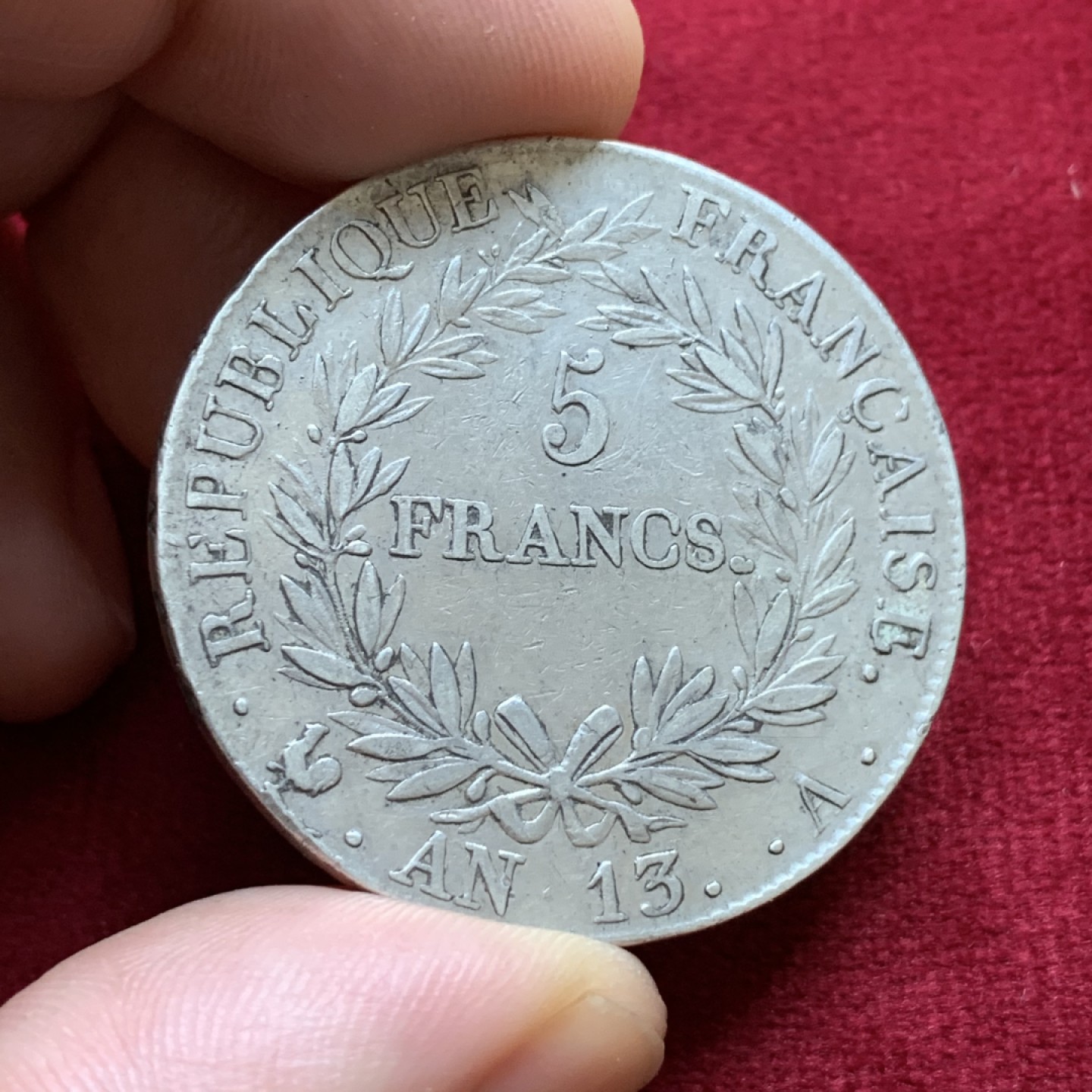 《竞宝斋》第100场-纪念拍卖 (全场包邮)中拍得限量纪念章 法国共和AN13年（1805年）拿破仑一世5法郎银币 头发磨损轻微 双面深打 非常难得的状态