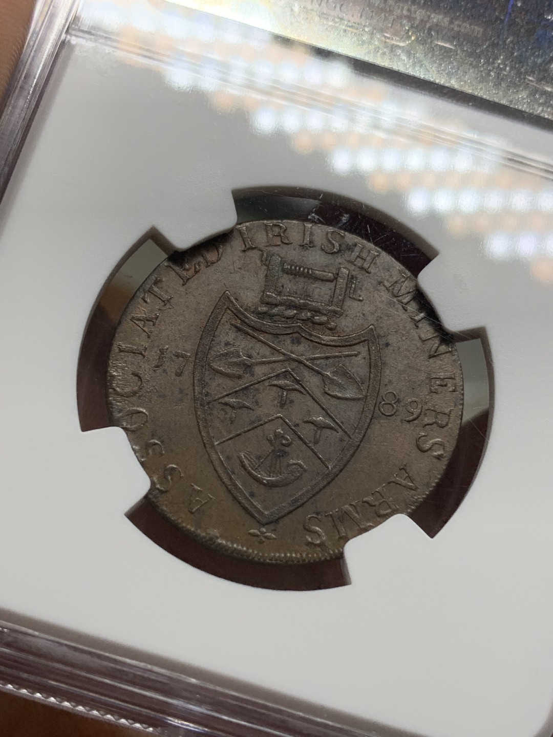 《竞宝斋》第100场-纪念拍卖 (全场包邮)中拍得限量纪念章 NGC MS63 爱尔兰  1789年 半便士 代币 token 光滑的巧克力棕色 相对英国的代币比较少