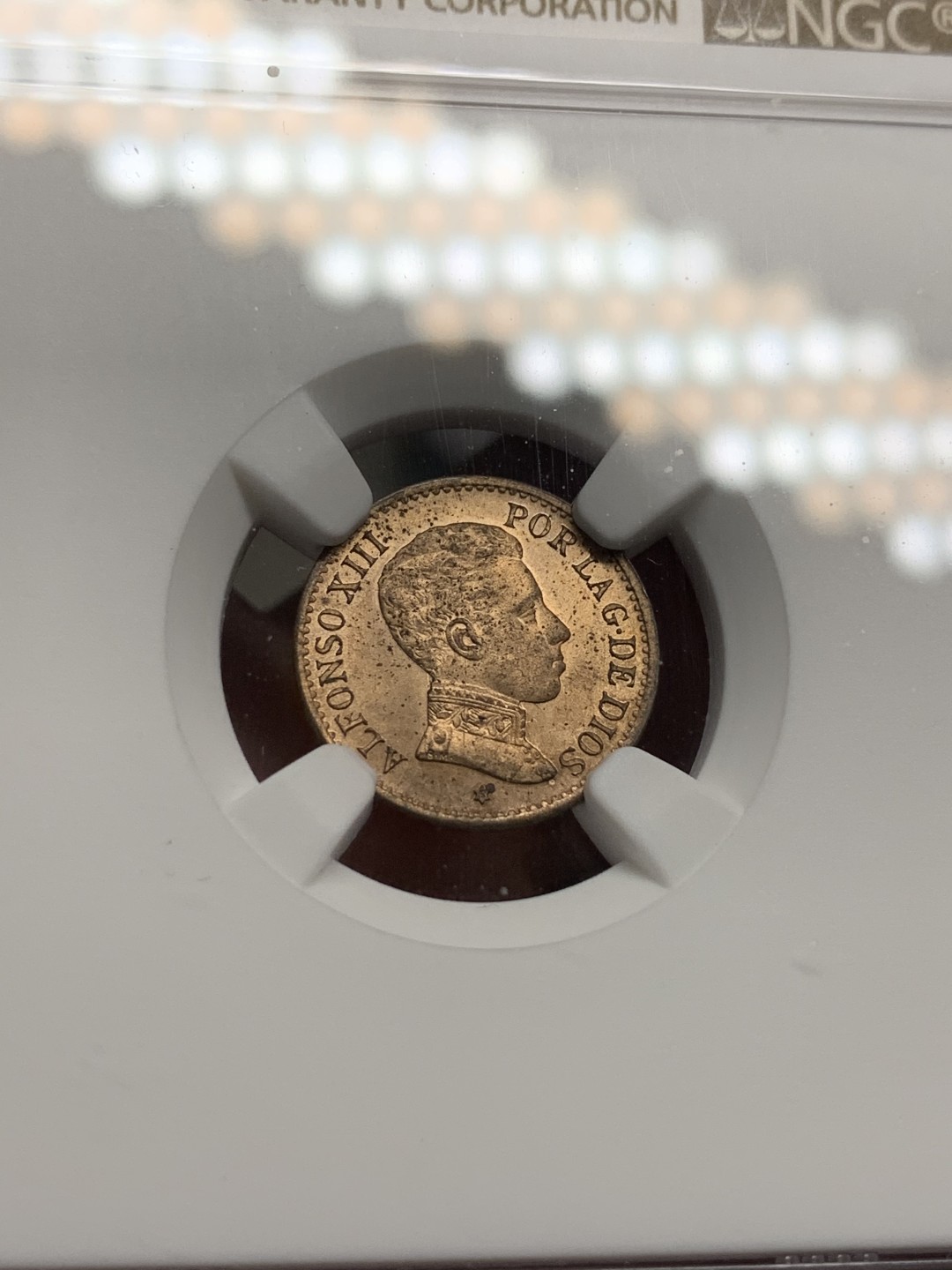 《竞宝斋》第100场-纪念拍卖 (全场包邮)中拍得限量纪念章 NGC MS63RB 西班牙 阿方索十三世 1C 铜币 出厂状态