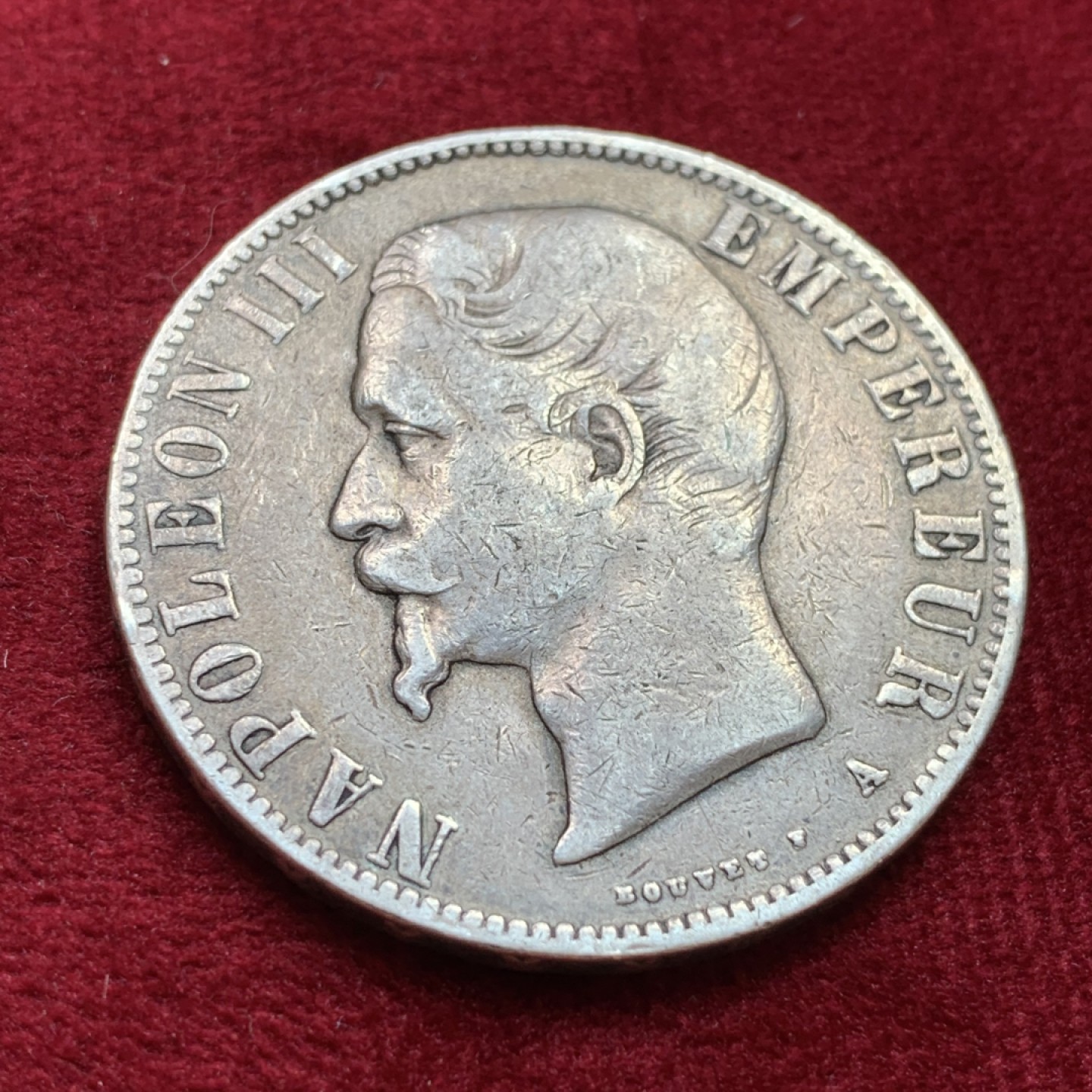 《竞宝斋》第100场-纪念拍卖 (全场包邮)中拍得限量纪念章 法国 1855年 拿破仑三世 小头背鹰版 5法郎银币 极其少见品种 这枚原味比较好