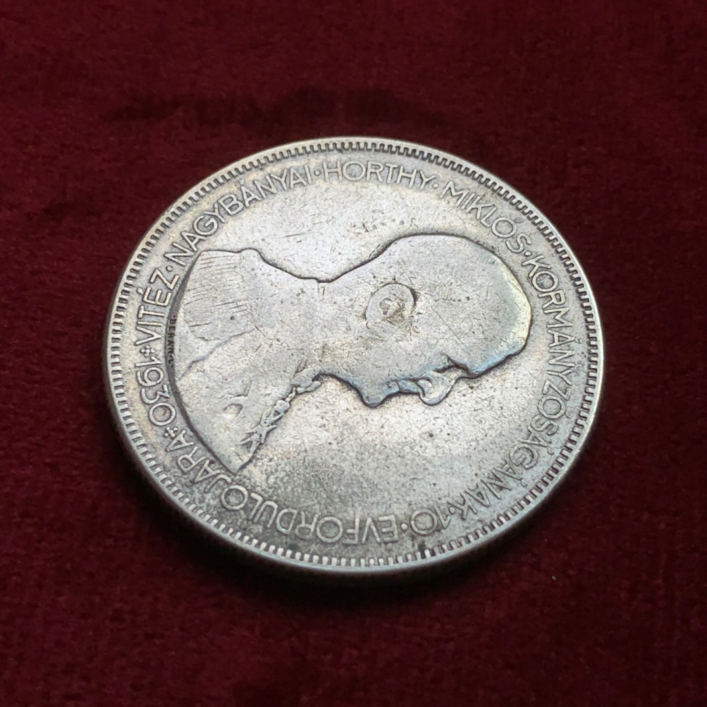 《竞宝斋》第100场-纪念拍卖 (全场包邮)中拍得限量纪念章 匈牙利1930 五潘果双天使银币 这个好品不多