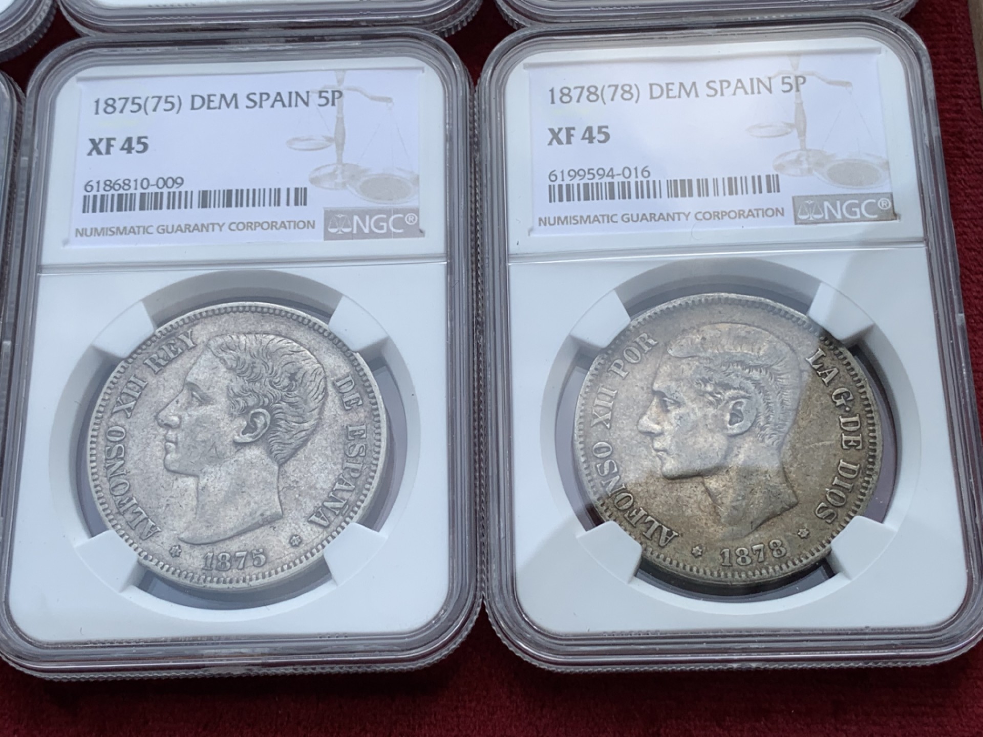 《竞宝斋》第100场-纪念拍卖 (全场包邮)中拍得限量纪念章 NGC XF45-AU50 8枚一组 西班牙 5比塞塔 银币 8枚一套 状态比较平均 值得收藏