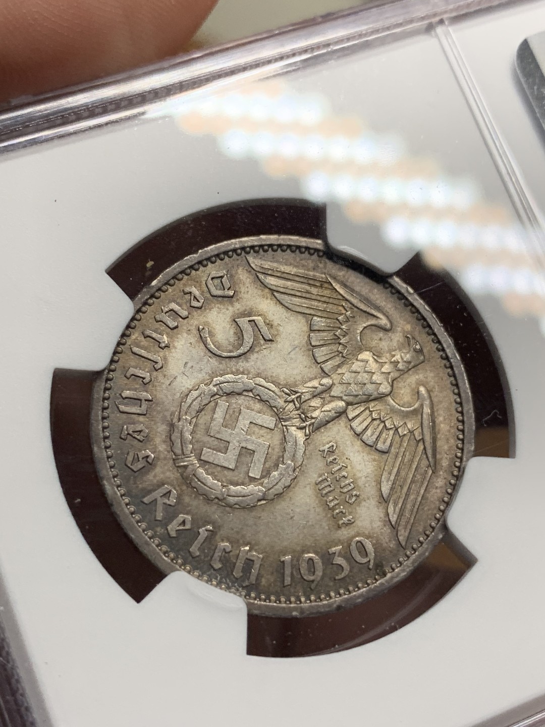 《竞宝斋》第100场-纪念拍卖 (全场包邮)中拍得限量纪念章 NGC MS63 德国 1939年 兴登堡 5马克银币 双面深色包浆 能给到63分实在不易