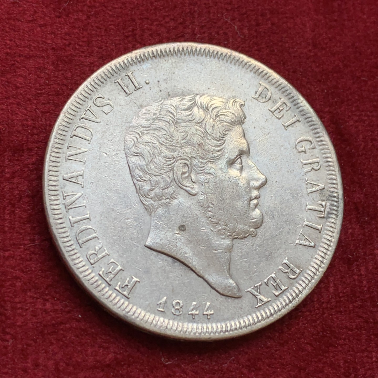 《竞宝斋》第100场-纪念拍卖 (全场包邮)中拍得限量纪念章 意大利1844年那不勒斯&西西里120G大银币 头发清晰 背面减重痕迹少 带包浆 比较难得