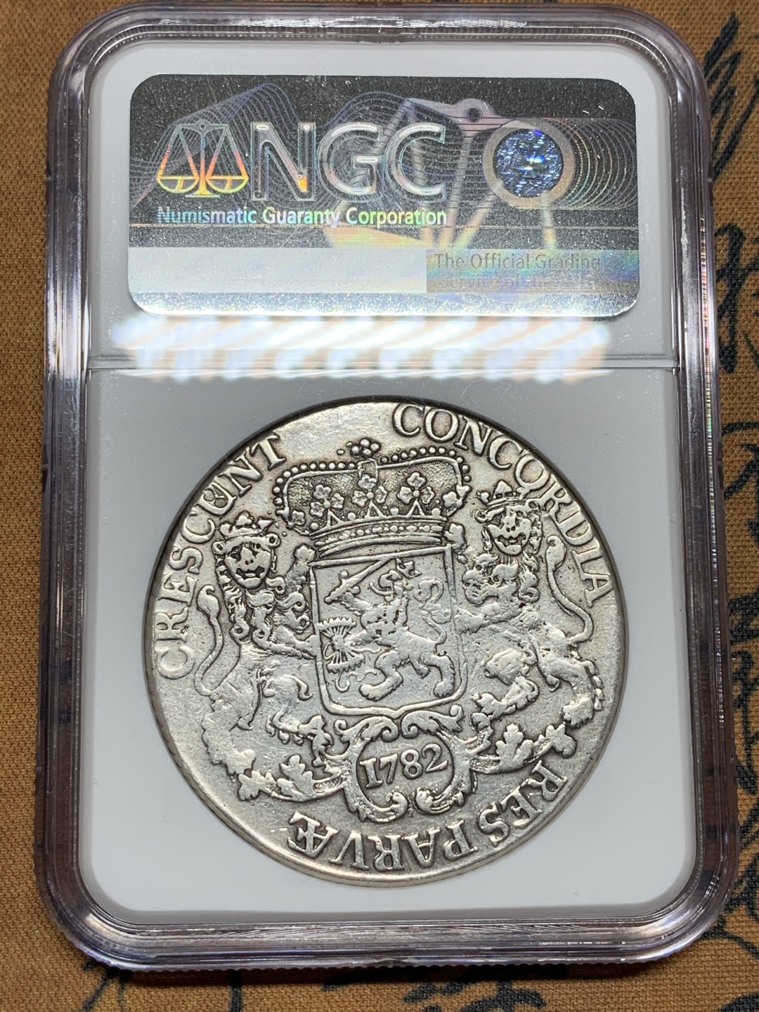 《竞宝斋》第100场-纪念拍卖 (全场包邮)中拍得限量纪念章 NGC VF 荷兰 西弗里斯兰省 1782 1杜卡特 大马剑银币 打制工整 比乌特勒支少很多的品种