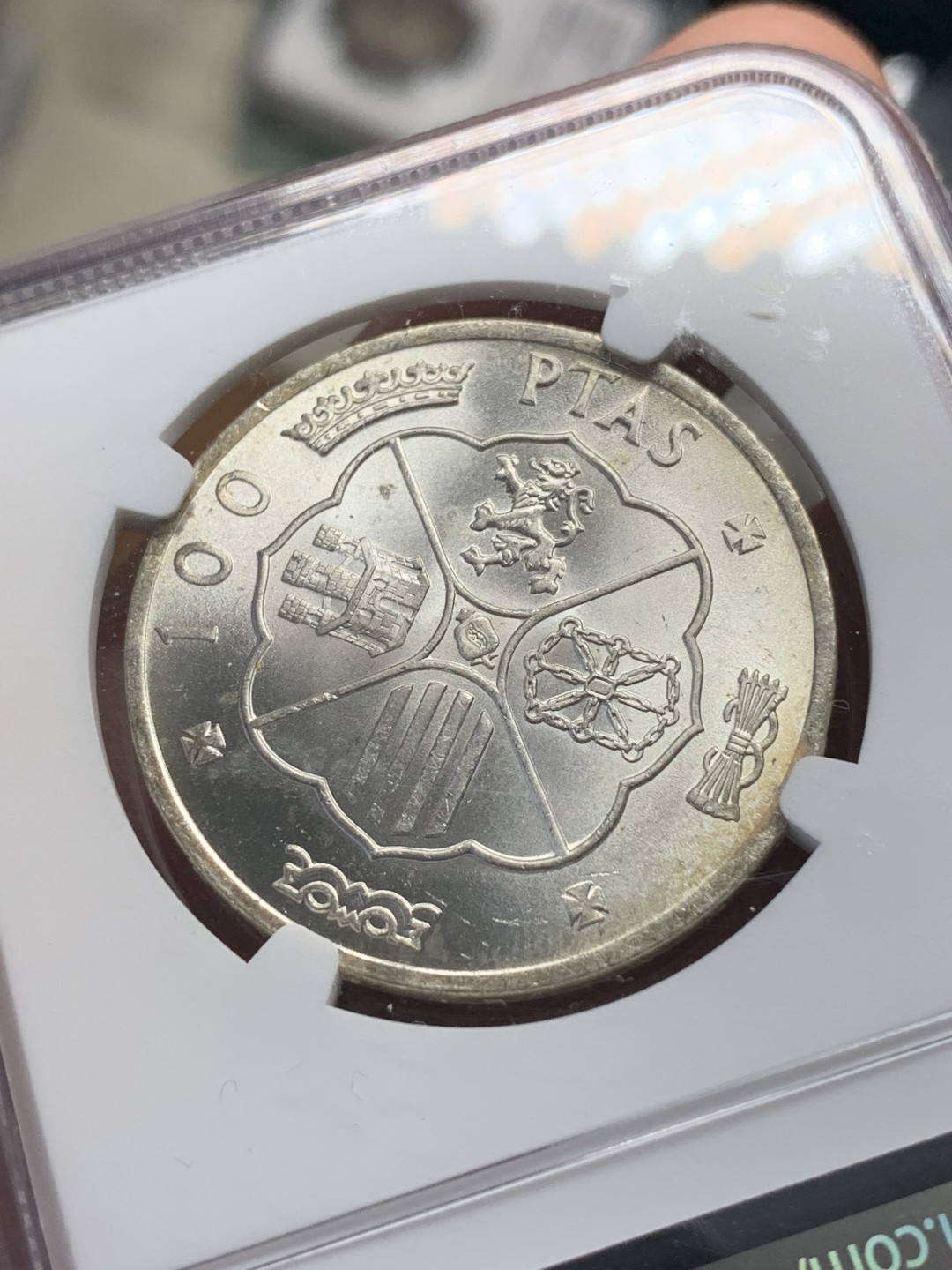 《竞宝斋》第100场-纪念拍卖 (全场包邮)中拍得限量纪念章 NGC MS65 西班牙 1966年68版 独裁者 弗朗哥 100比塞塔银币 高分好状态 没他就没有了现在的西班牙王室