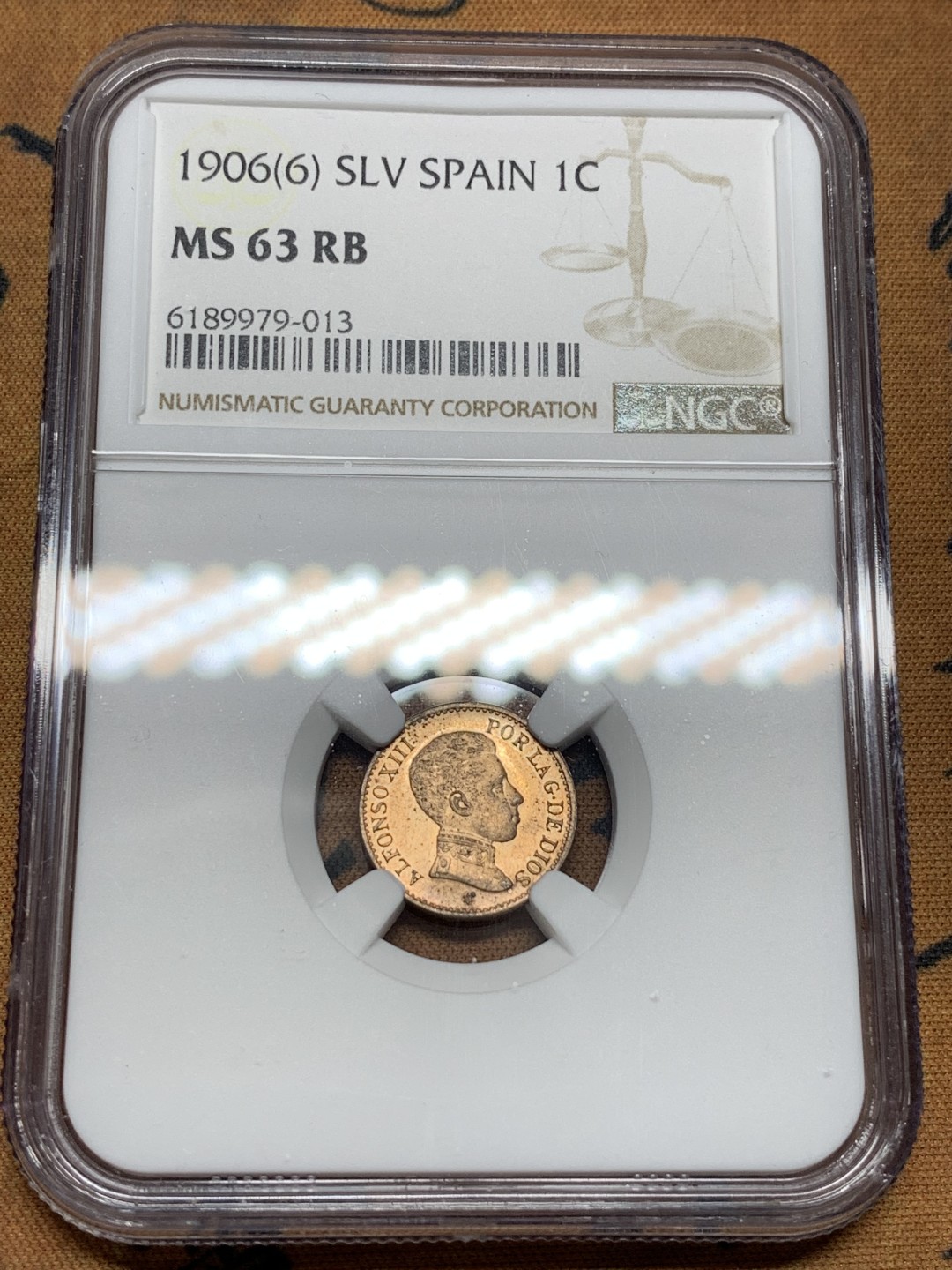 《竞宝斋》第100场-纪念拍卖 (全场包邮)中拍得限量纪念章 NGC MS63RB 西班牙 阿方索十三世 1C 铜币 出厂状态