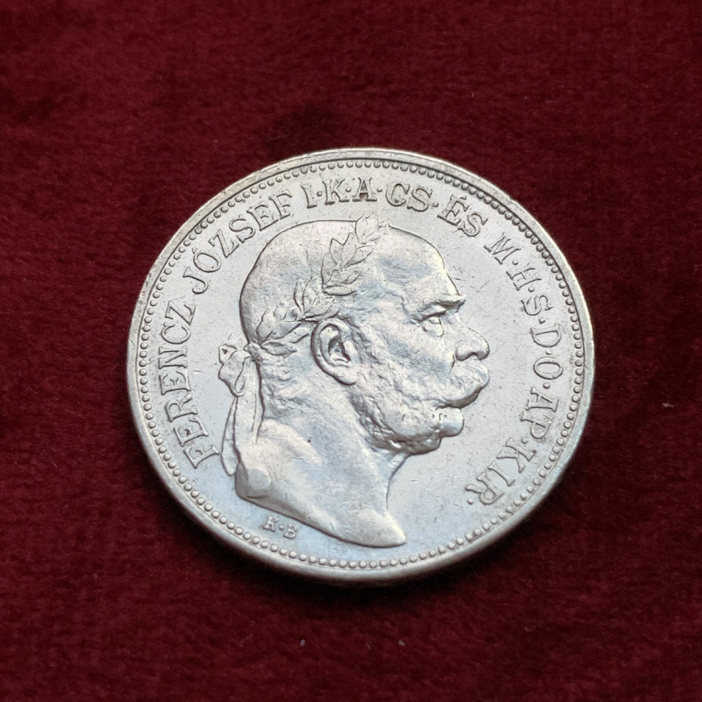 《竞宝斋》第100场-纪念拍卖 (全场包邮)中拍得限量纪念章 匈牙利 1912年 双天使2克朗银币 细节非常好 天使的脸庞清晰可见