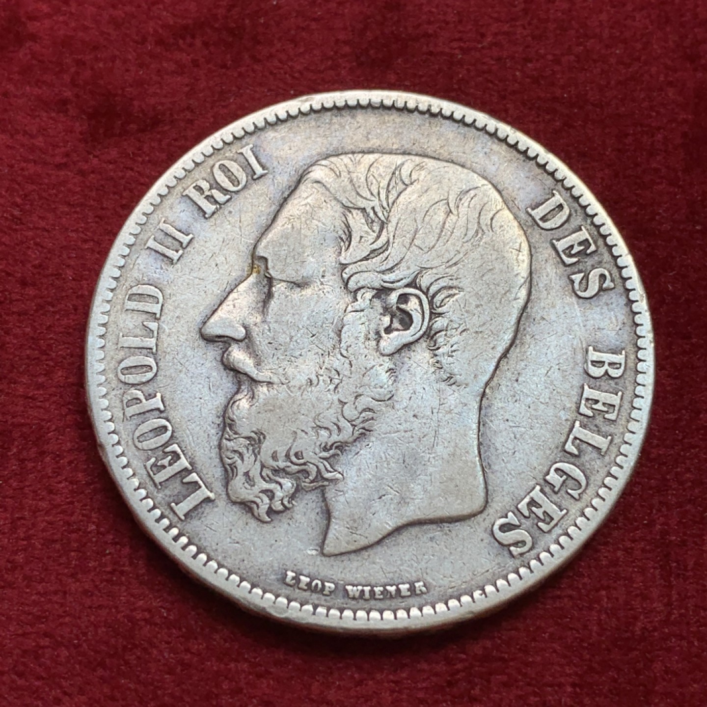 《竞宝斋》第100场-纪念拍卖 (全场包邮)中拍得限量纪念章 比利时 1870年 利奥波德二世5法郎银币 原味状态 整体不错