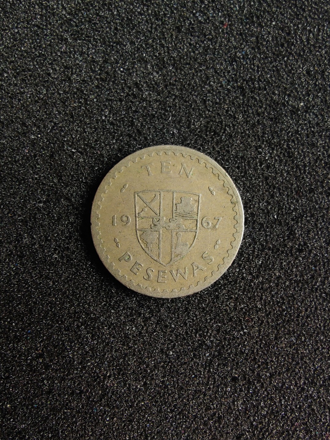 ♥一只鱼（世界钱币第二期） 加纳10比塞瓦