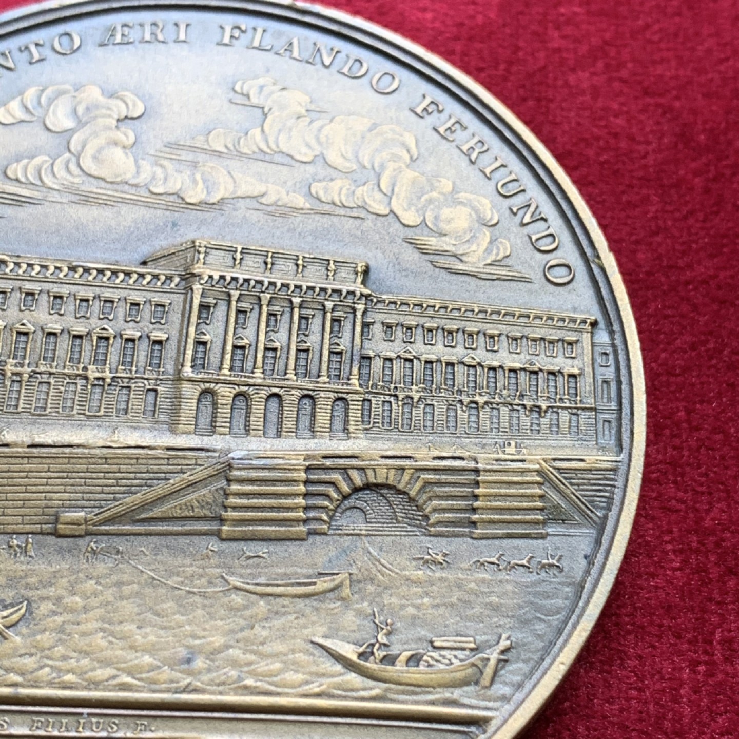 《竞宝斋》第100场-纪念拍卖 (全场包邮)中拍得限量纪念章 法国 路易十五 1770 巴黎造币厂 建成纪念铜章 超大规格117克 64.8mm直径 本枚应该是早期复刻版 细节好 高浮雕