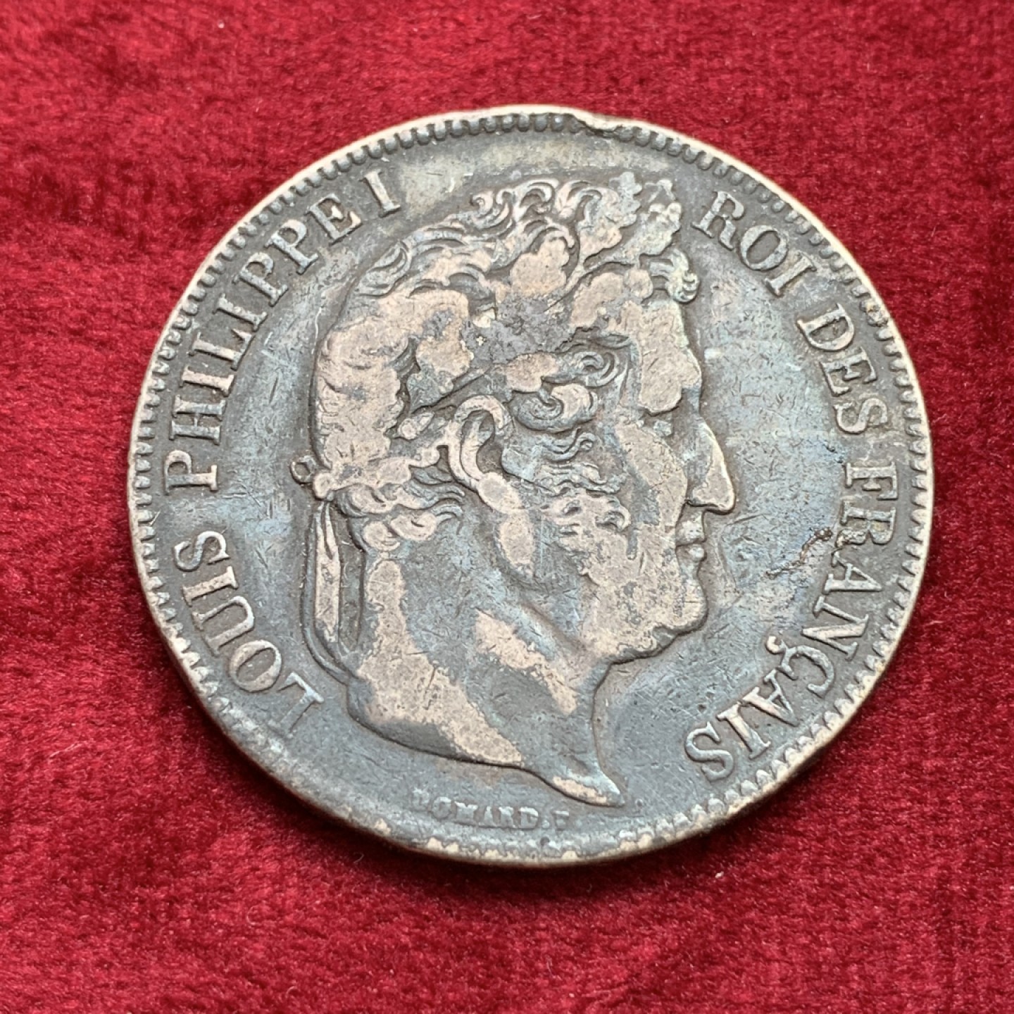 《竞宝斋》第100场-纪念拍卖 (全场包邮)中拍得限量纪念章  法国 1834年 菲利普5法郎银币 双面深褐包浆 满满的岁月痕迹