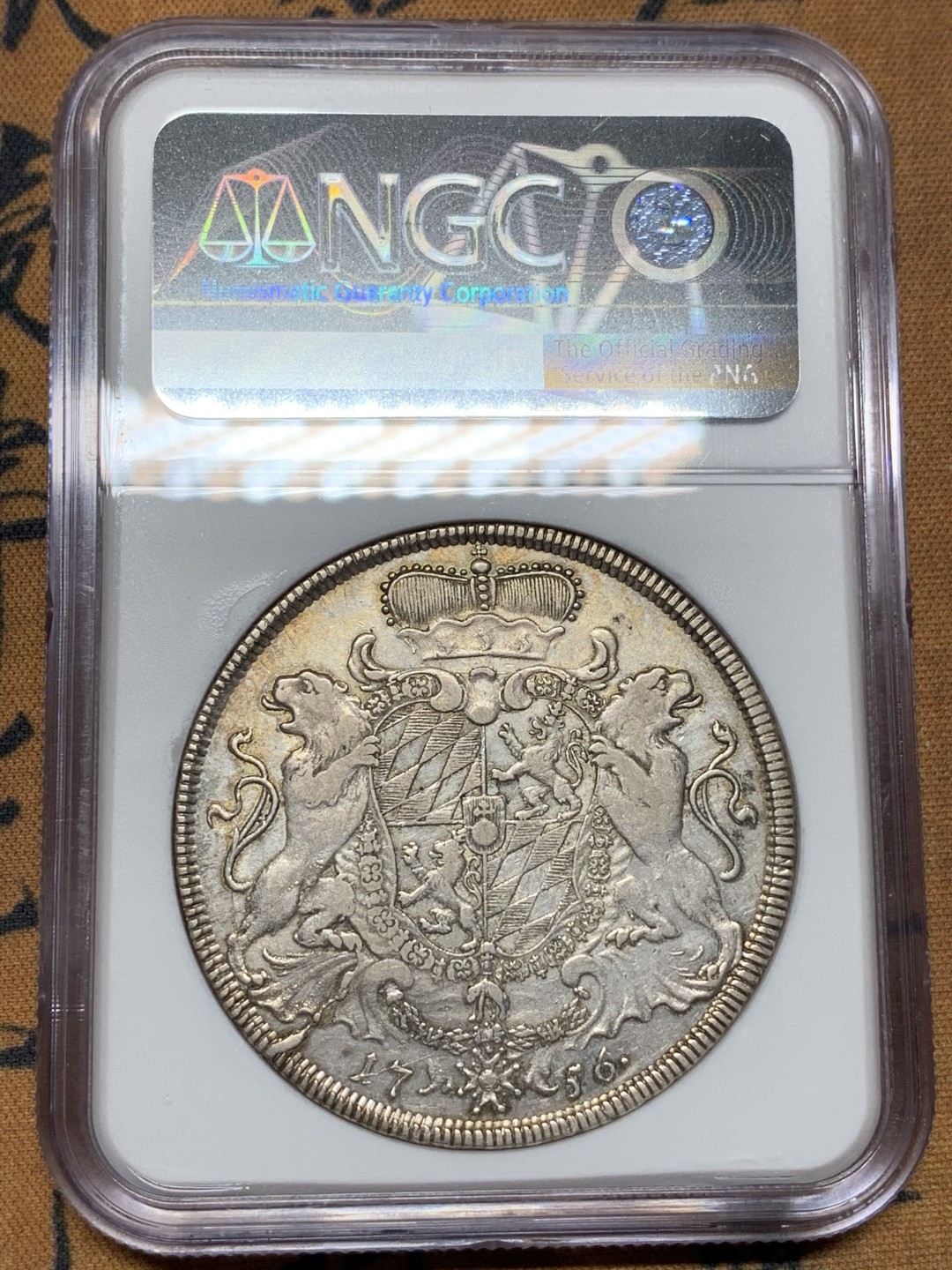 《竞宝斋》第100场-纪念拍卖 (全场包邮)中拍得限量纪念章 NGC VF25 德国 1756年 巴伐利亚 马克西米利安 双狮泰勒 银币  少见品种 人像狮子状态都很好 分数给的糟糕