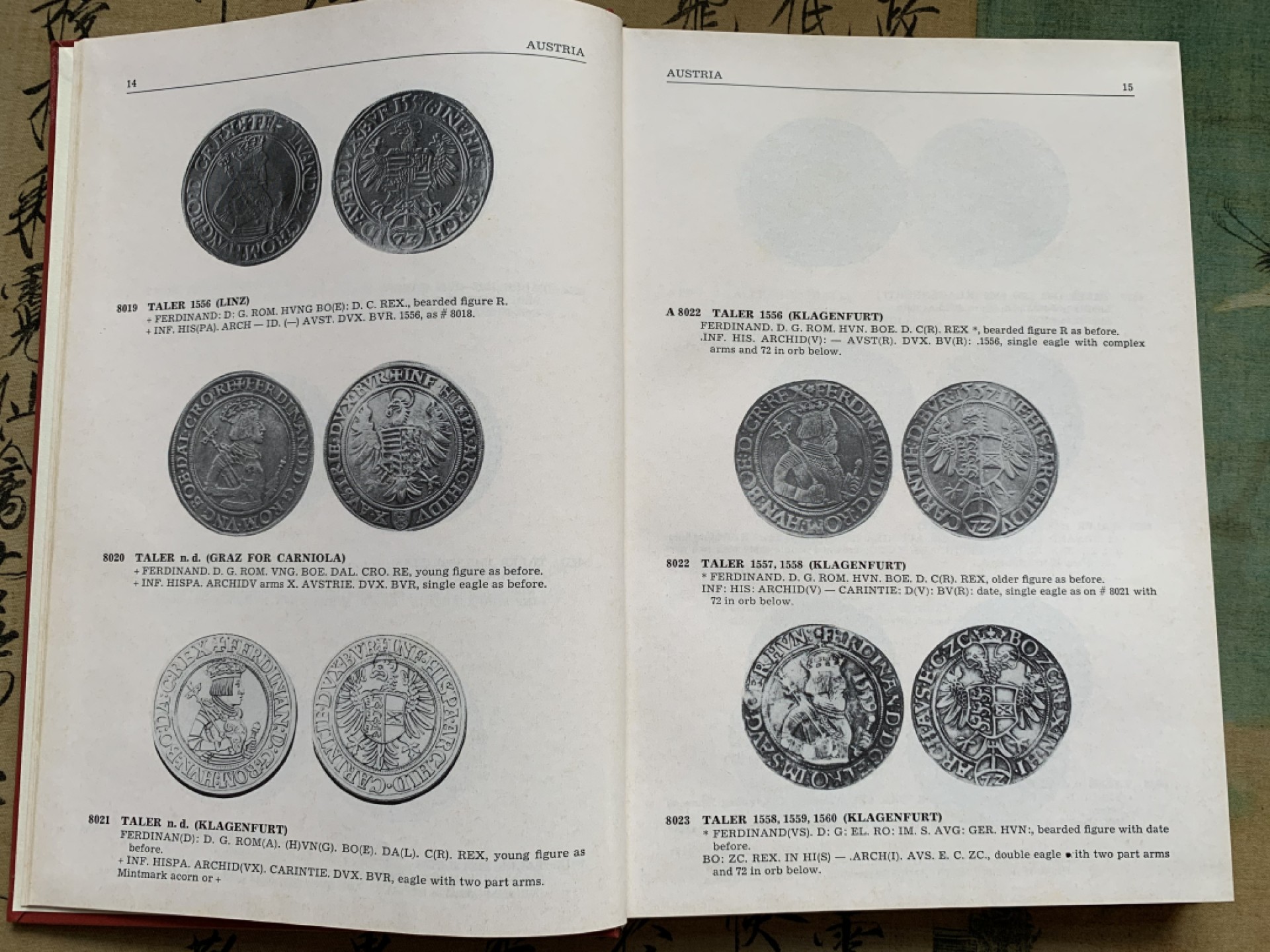 《竞宝斋》第100场-纪念拍卖 (全场包邮)中拍得限量纪念章 达文波特 欧洲克朗型主币目录 1484-1600 是标准目录的同时本身也是收藏品 绝版书 保存的非常好