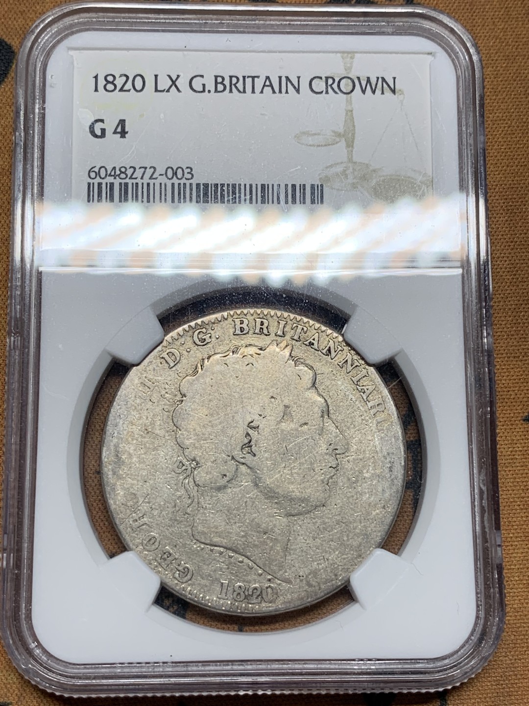 《竞宝斋》第100场-纪念拍卖 (全场包邮)中拍得限量纪念章 NGC G4 英国 1820年 乔三 马剑克朗银币 200年的历练 温润的状态 MS易得 低分难求