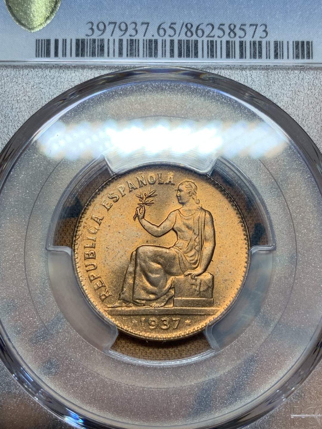 《竞宝斋》第100场-纪念拍卖 (全场包邮)中拍得限量纪念章 PCGS MS65RD 西班牙 1937年 内战版 50分铜币 好的难以形容 喜欢的不要错过