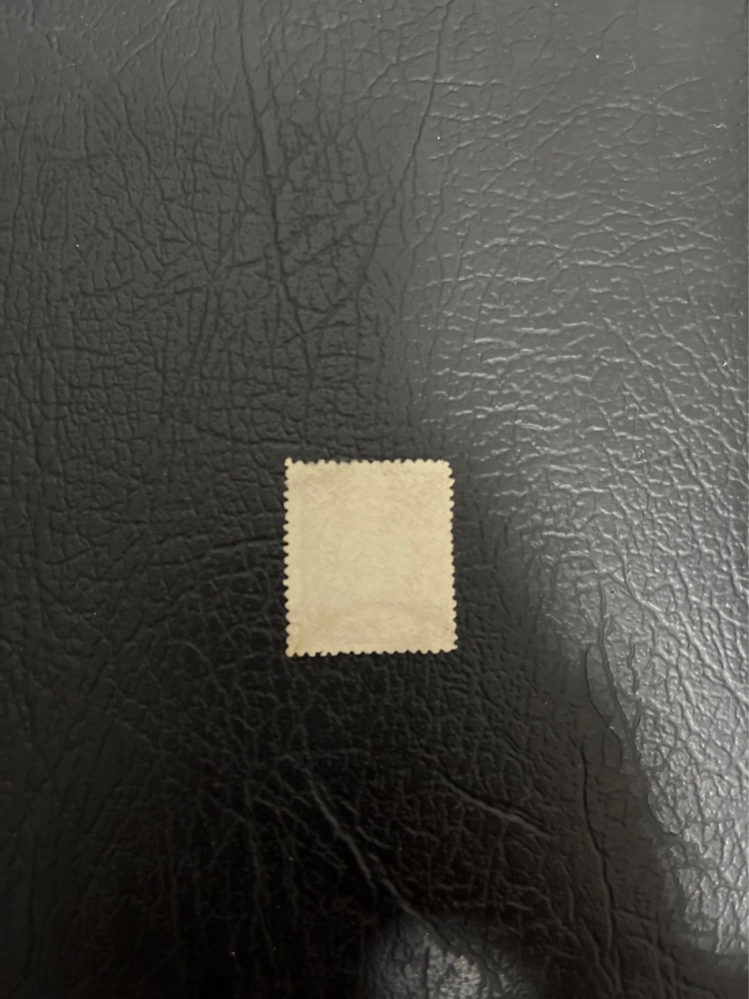洪涛臻品 精选邮票限时拍卖第四十四期 大清龙票，半分，齿孔右移变体，终生保真（图3仅供参考），品相自定，百年古董难免有瑕疵。入手保真清代文物邮票的机会！
