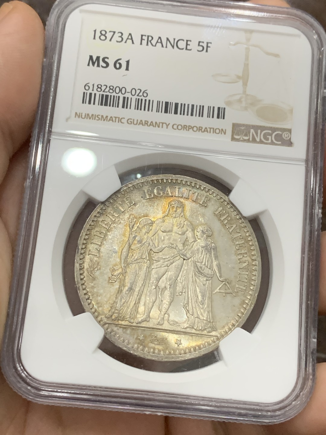 《竞宝斋》第100场-纪念拍卖 (全场包邮)中拍得限量纪念章 NGC MS61 法国 1873 大力神 5法郎 银币 双面五彩的包浆 超越分数的气质