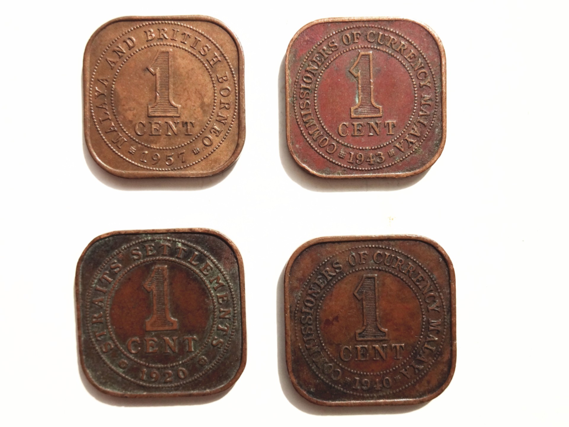 娃娃家-十月、第三场 英属海峡马来亚伊丽莎白二世女王、乔五、乔六大小版- 4枚