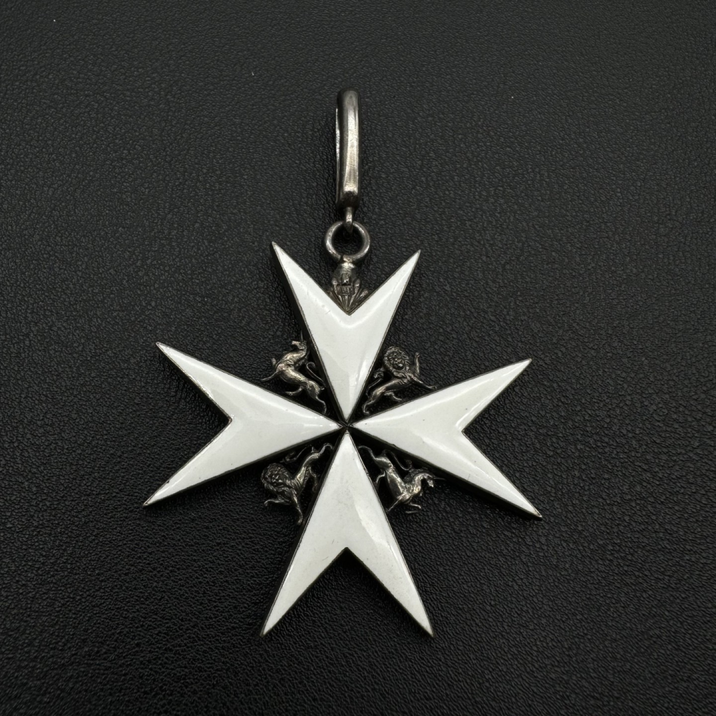 勋章交易所10月8日国庆终拍 英国大军官级圣约翰勋章