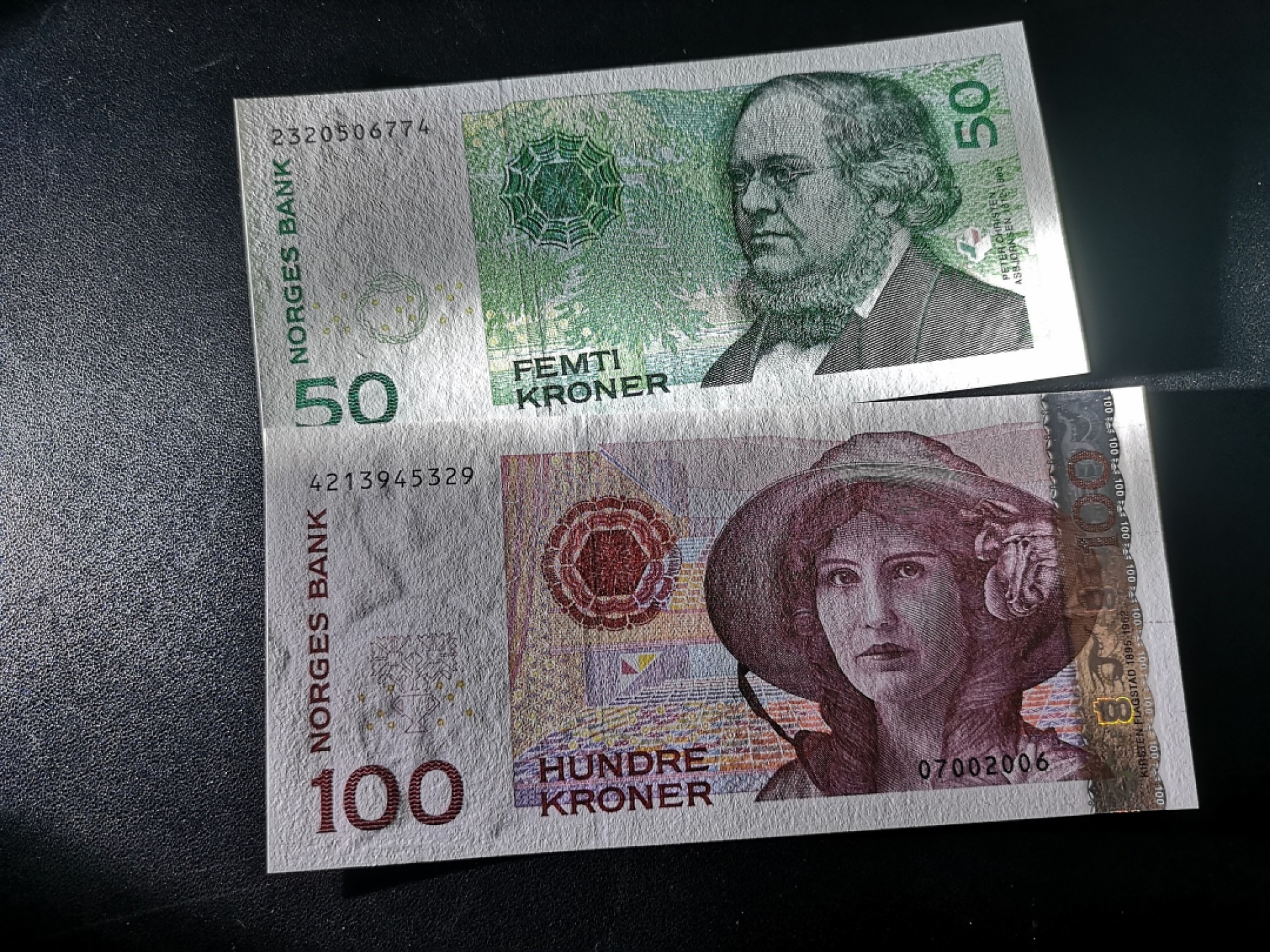 《外钞收藏家》第二百零六期 挪威100、50 两张 全新UNC