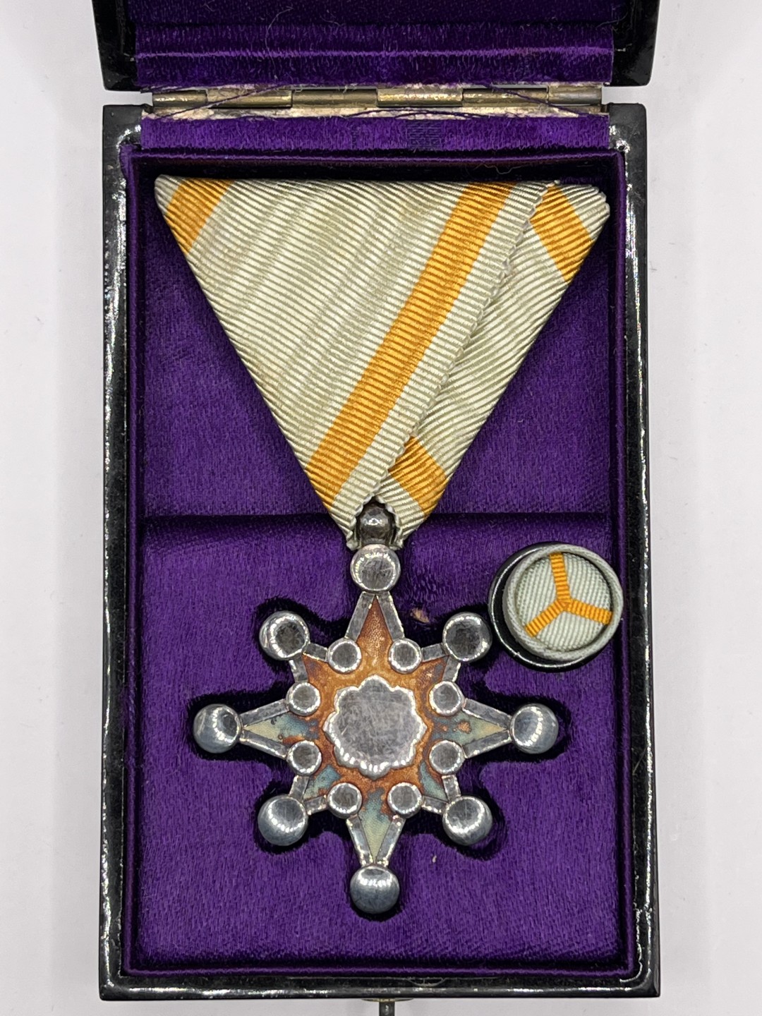 ：第四期 全场0元起拍 咸鱼国勋章拍卖专场 22年10月9日（周日）开始 牢记历史勿忘国耻 日本二战时期八等瑞宝章 银质带略