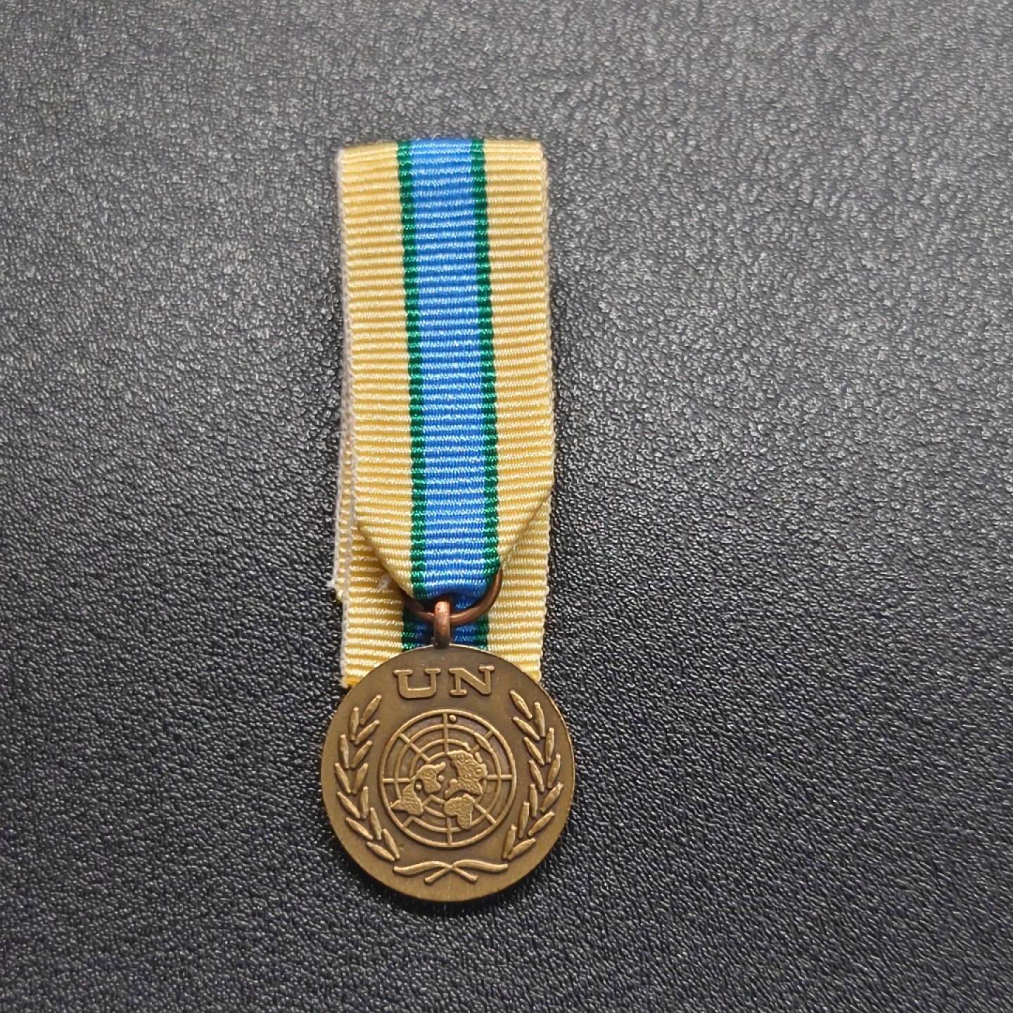 勋章奖章交易所10月6日群卖 联合国1993-1995索马利亚奖章迷你章
