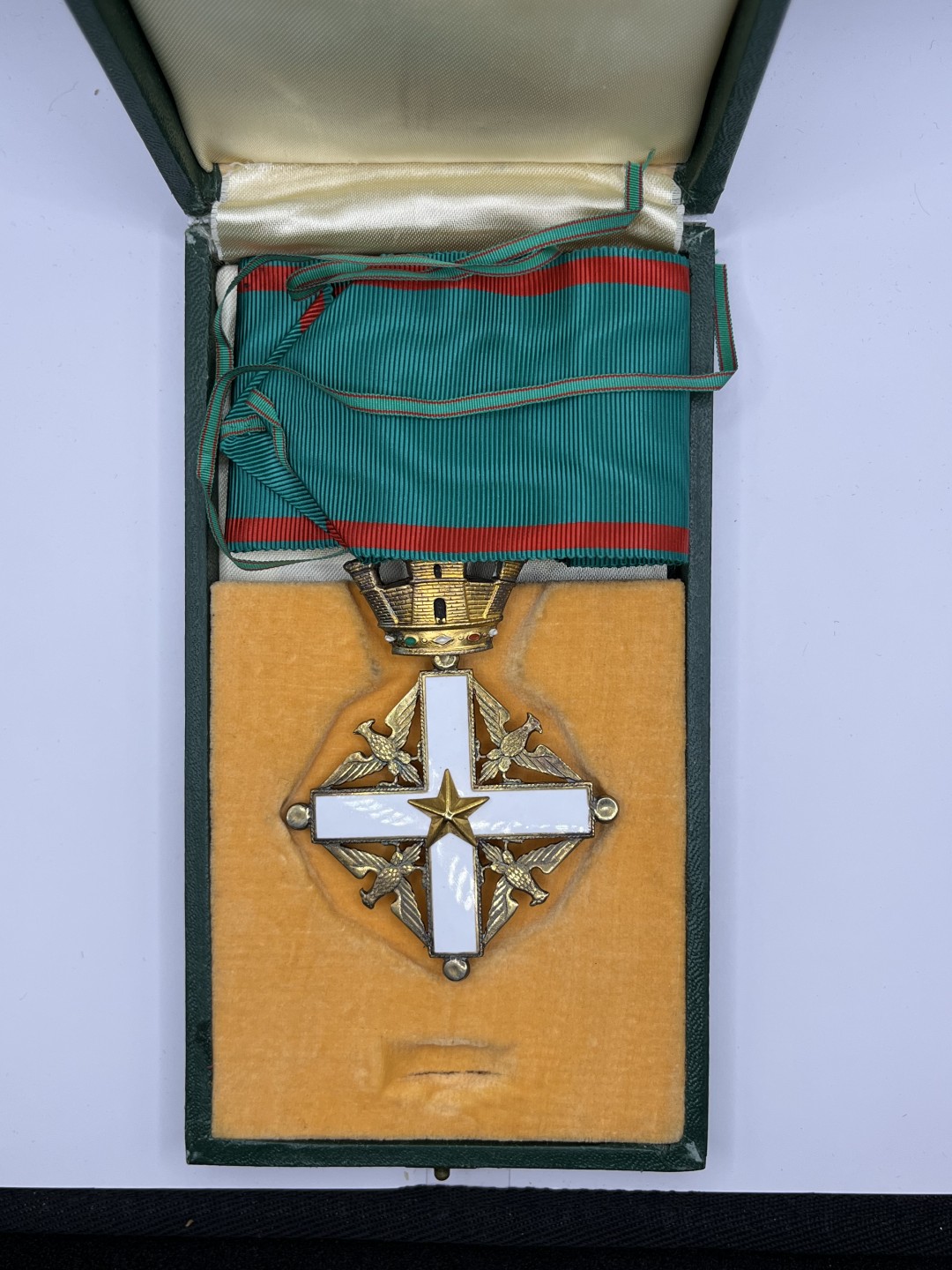 ：第四期 全场0元起拍 咸鱼国勋章拍卖专场 22年10月9日（周日）开始 指挥官级 意大利共和国功绩勋章 颈授