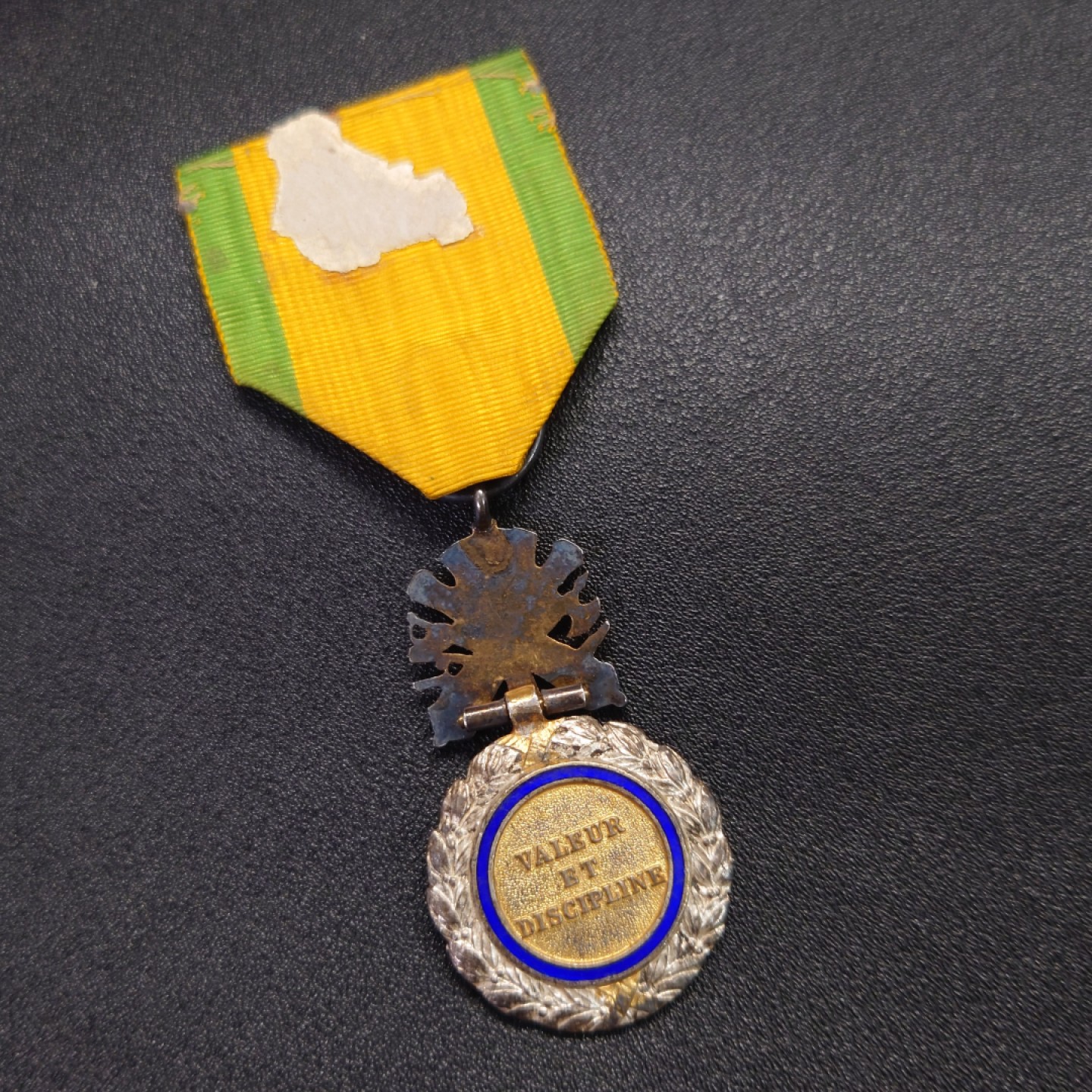 勋章奖章交易所10月6日群卖 法国军事奖章950银