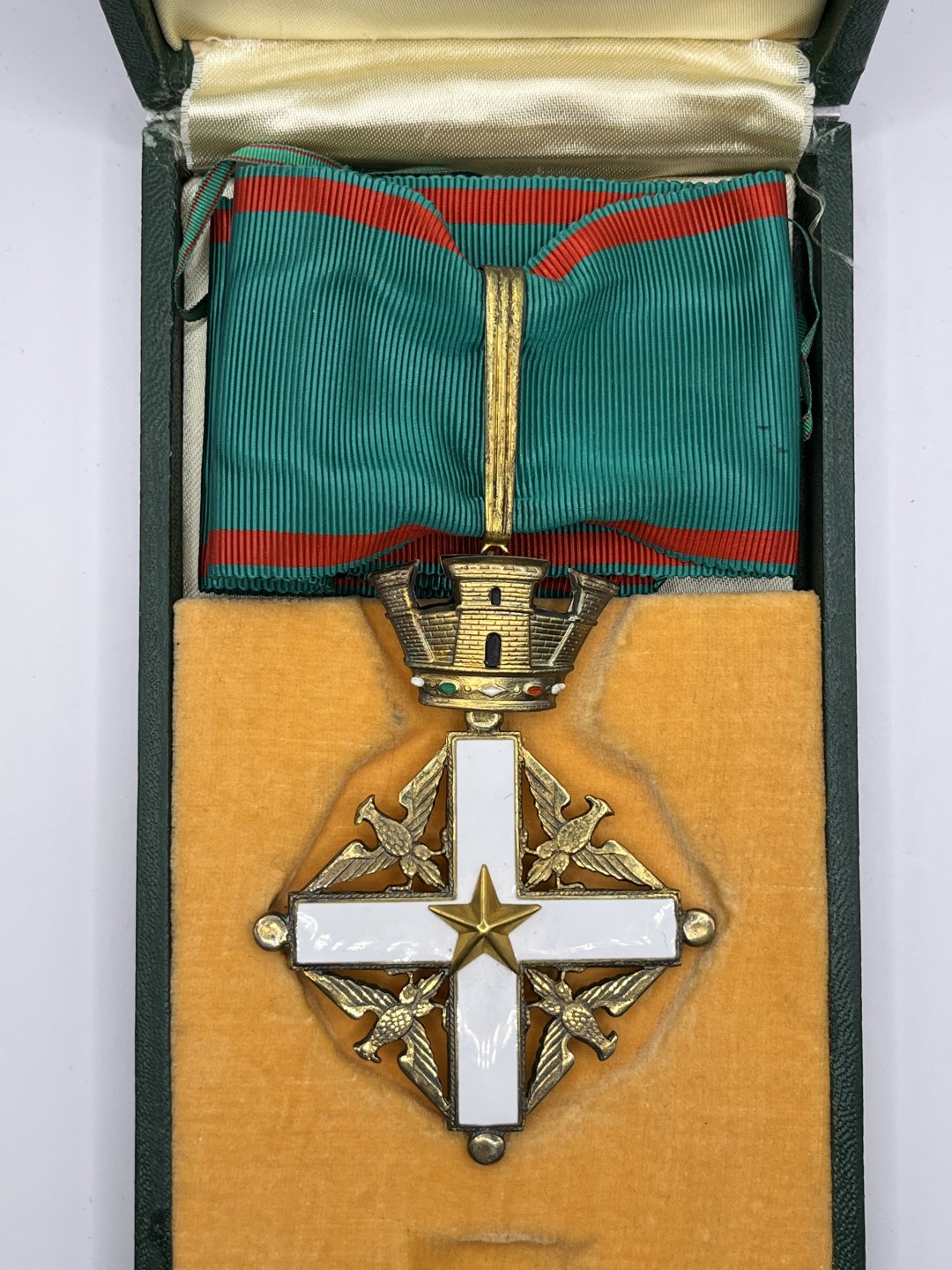 ：第四期 全场0元起拍 咸鱼国勋章拍卖专场 22年10月9日（周日）开始 指挥官级 意大利共和国功绩勋章 颈授