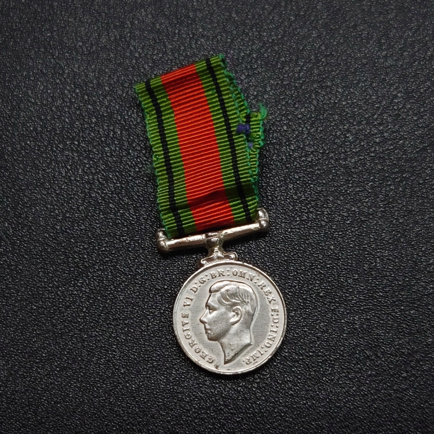 勋章奖章交易所10月6日群卖 英国二战防御奖章迷你章