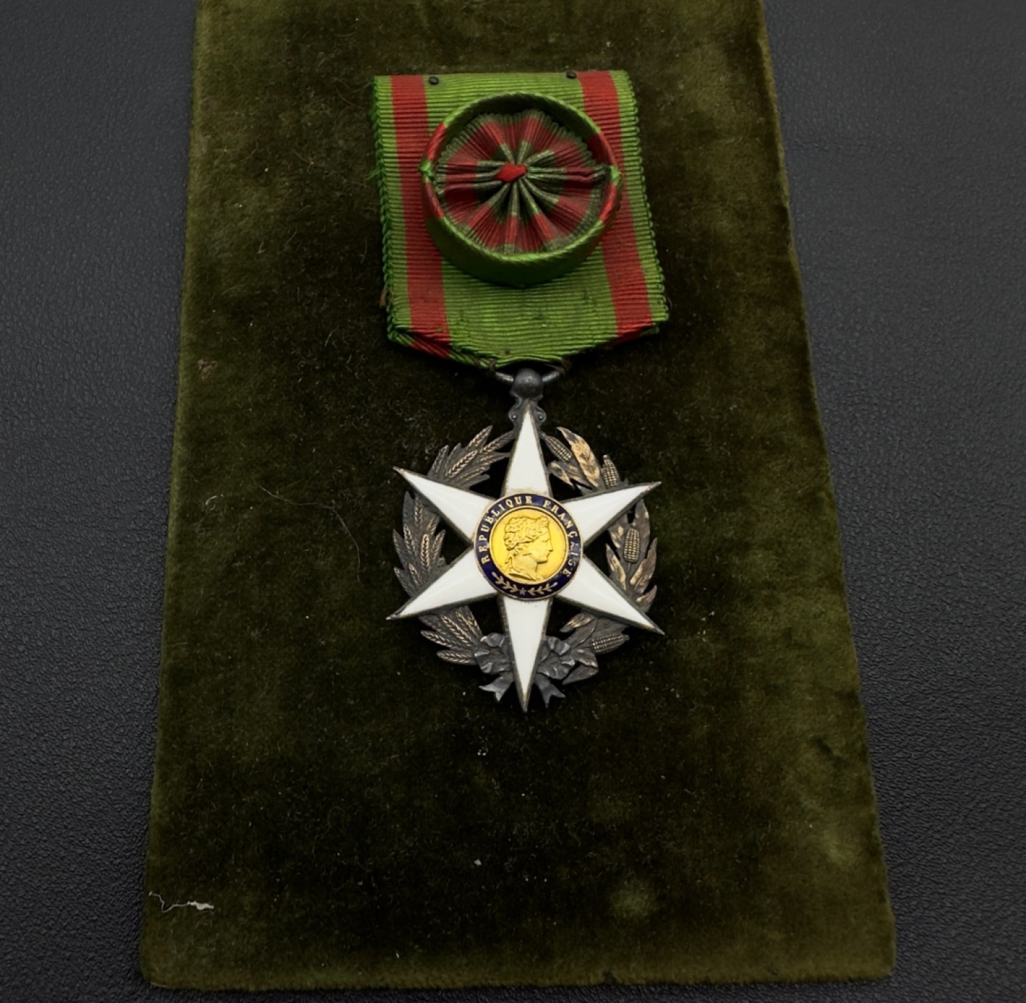 Ｆフランスの勲章＊１８８３農業有功章＊騎士級（実物） Fフランスの勲章＊1883農業有功章＊騎士級（実物） S＆Graf