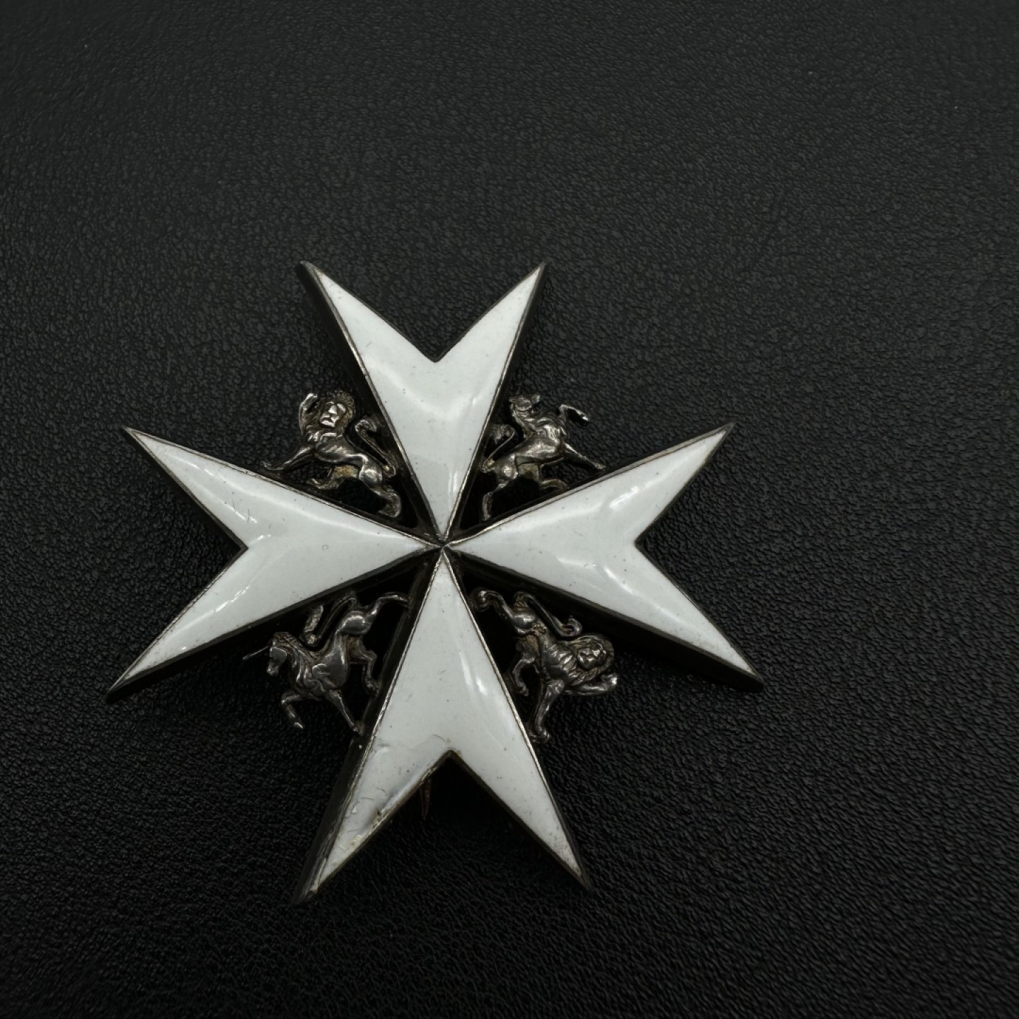 勋章交易所10月8日国庆终拍 英国大军官级圣约翰勋章