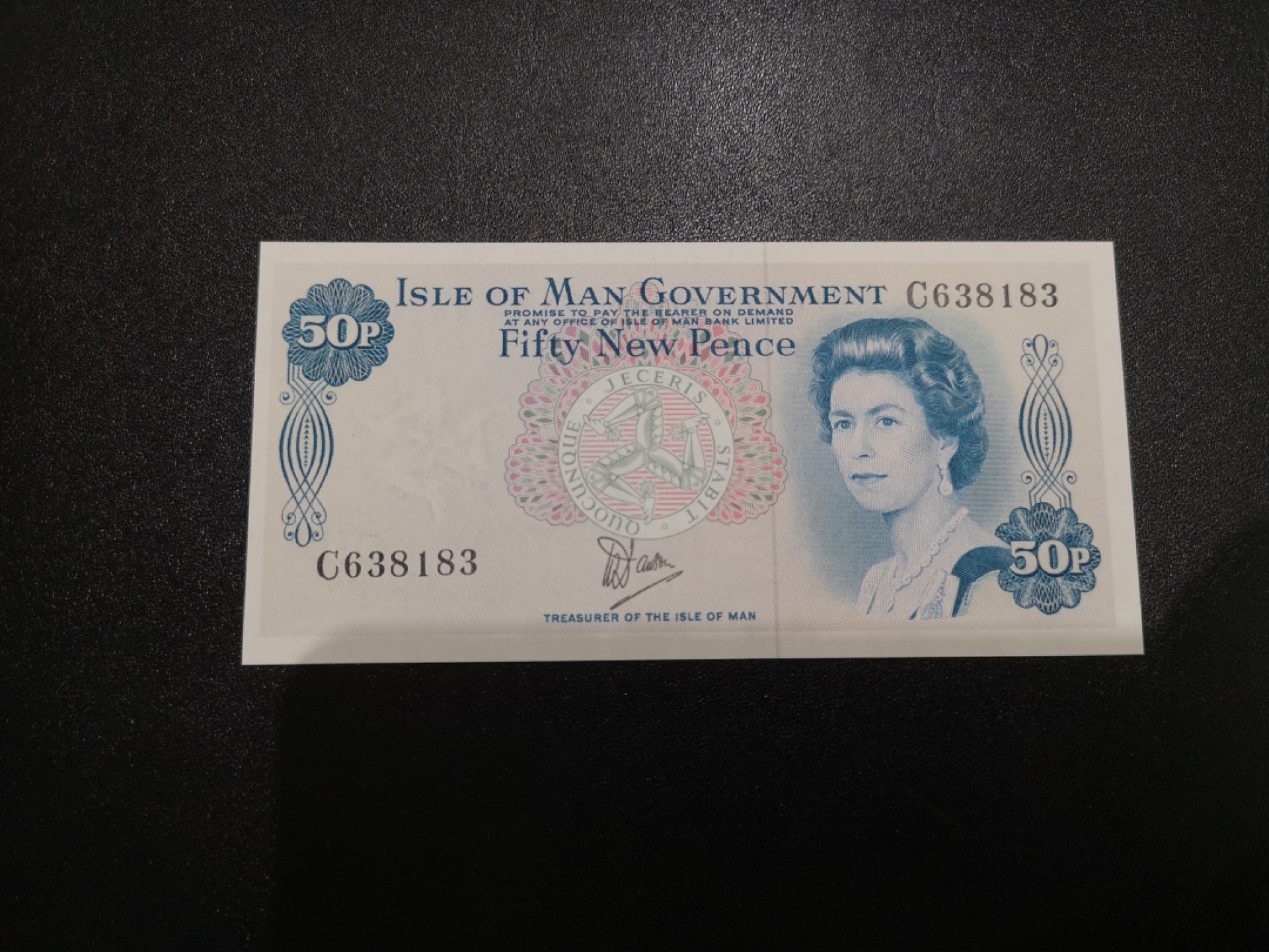 《外钞收藏家》第二百零六期 1979年版马恩50便士 全新UNC