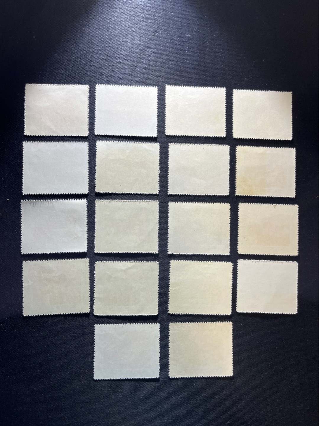 洪涛臻品 精选邮票限时拍卖第四十五期 特13一五计划盖销全套，上品。该票票幅大，易折易染色，对于这套已经是非常难得的品相。