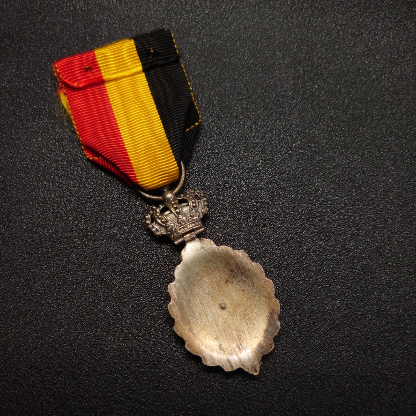 勋章奖章交易所10月6日群卖 比利时劳工奖章