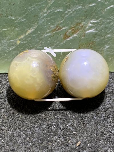 天然阜新黄金水草玛瑙腰珠一对 - 天然阜新黄金水草玛瑙腰珠一对