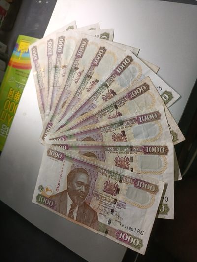 【专场20221003】飞禽走兽——动物元素纸币专场 - 【拍品001】肯尼亚2010版1000先令流通品相VF批量10张