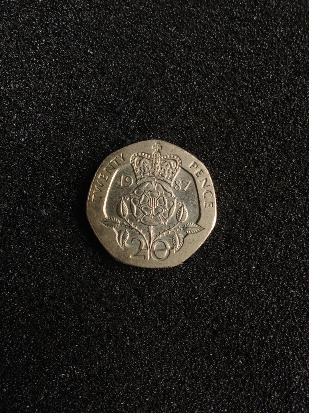 ♥一只鱼（世界钱币第三期） 英国20便士