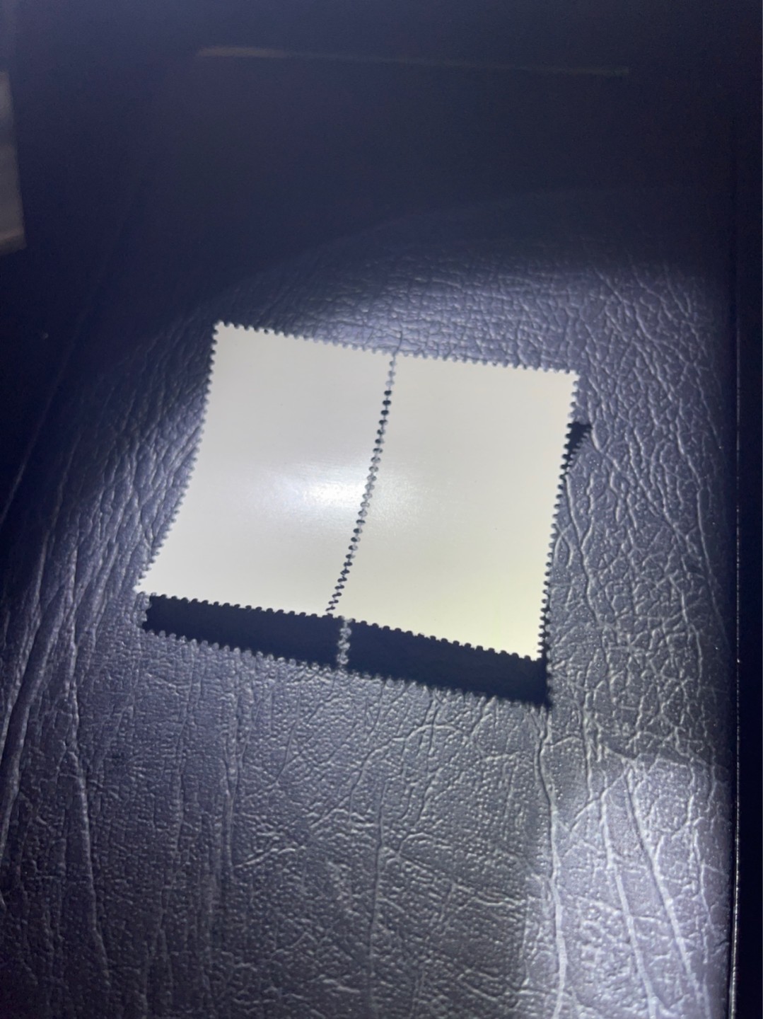 洪涛臻品 精选邮票限时拍卖第四十八期 特68新安江4-2  4-3各1枚 盖销 顺戳，同位置角戳，非常漂亮，★品相可以用完美来形容，版撕全品嘎嘎绝 背胶雪白。解放初的经典票，整版撕开，面艳胶白，票挺洁净，齿孔完美。老纪特的版票资源十分稀缺难寻，机会来临时必须抓住。尾货处理，随时售缺，注意捡漏