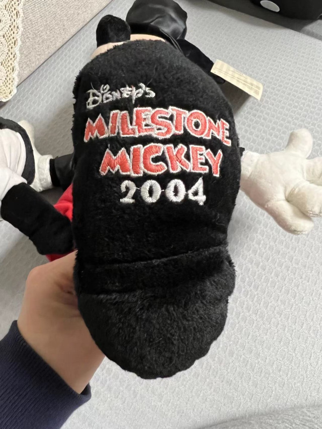 零元拍：2004年版 Milestone系列 经典米奇，高约55厘米。全新